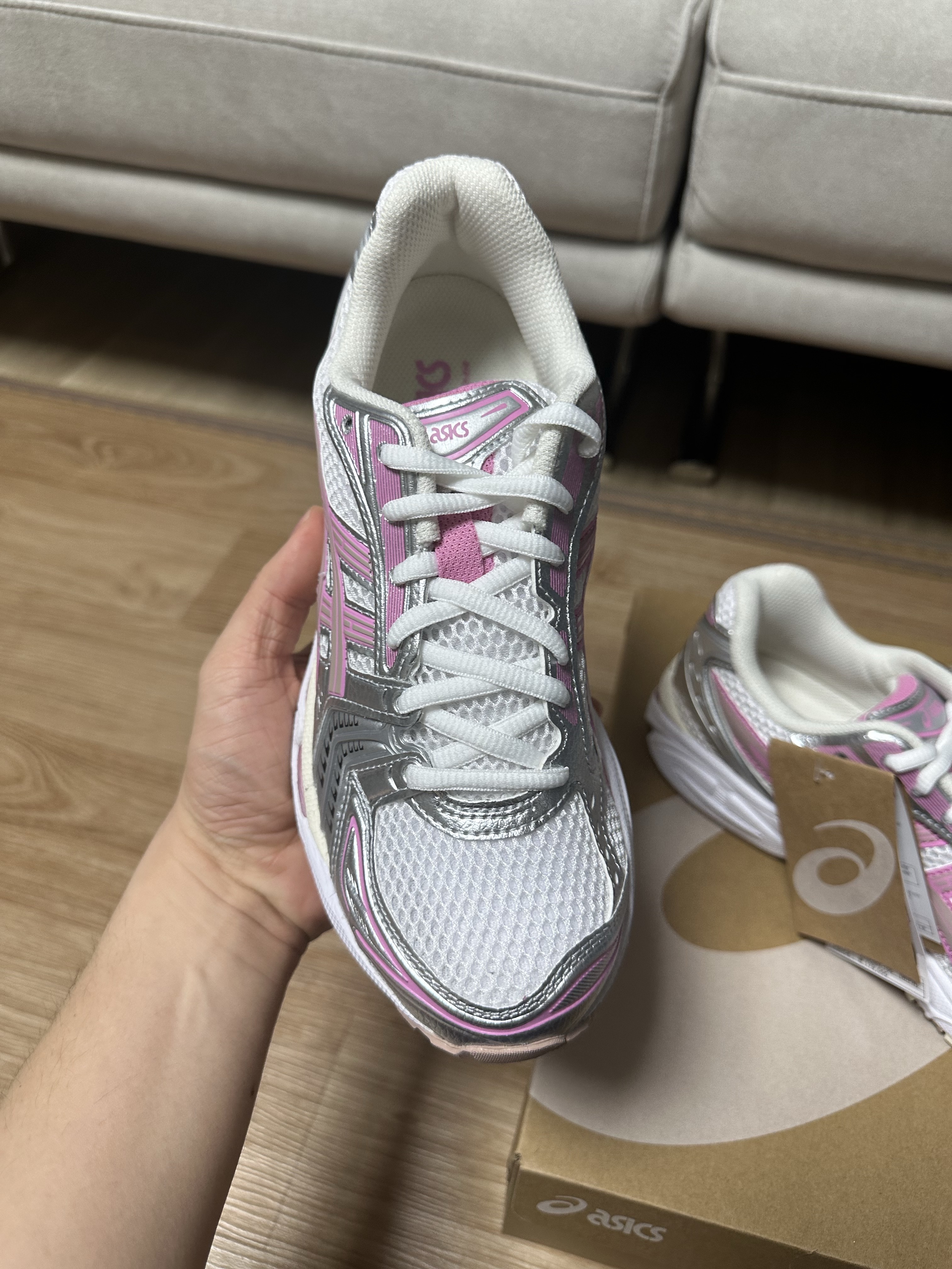 Asics Unlimited Gel-Kayano 14 White Fawn 착용 스타일 - 1