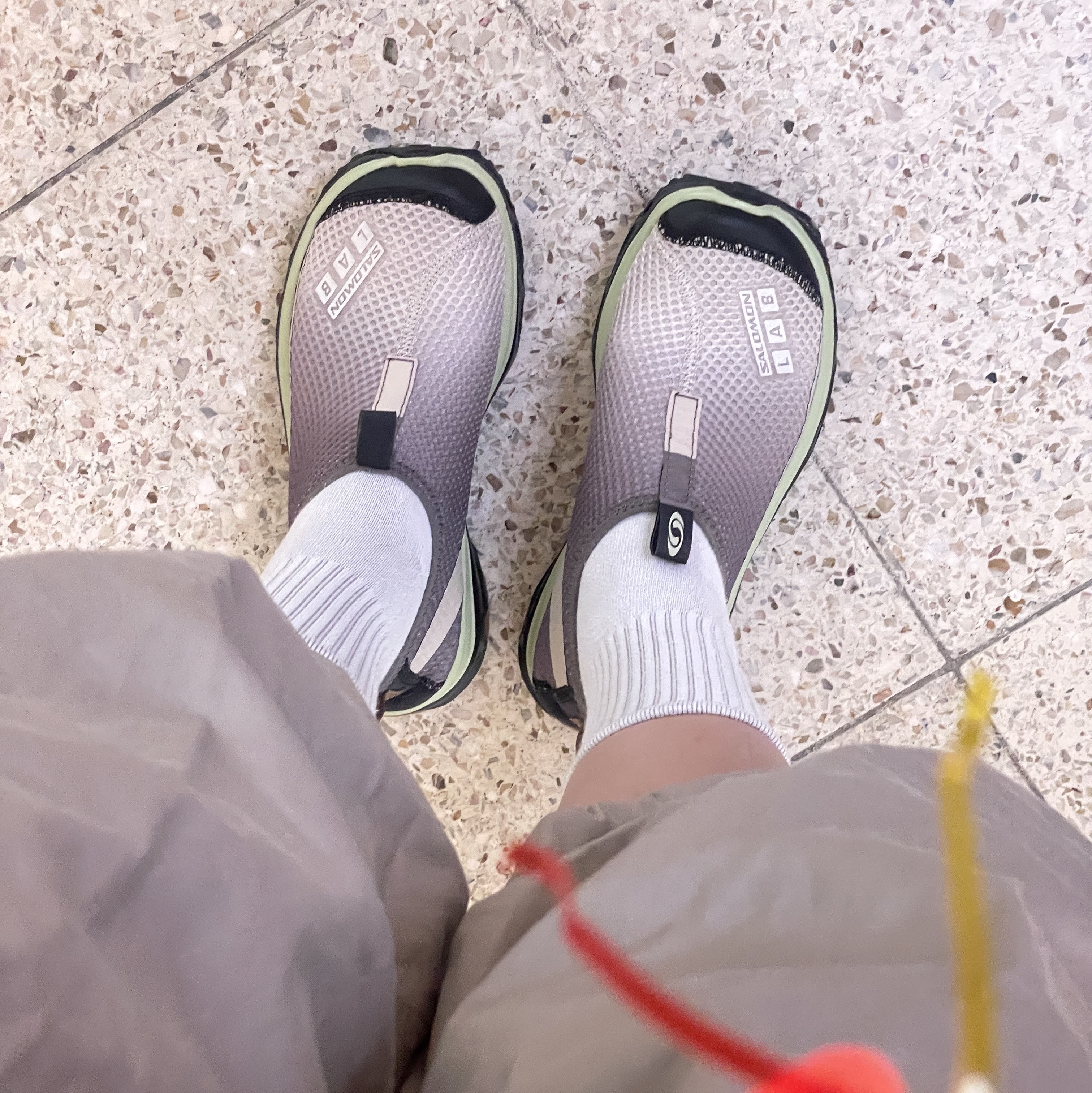 Salomon RX Moc 3.0 Feather Gray Plum Kitten 착용 스타일 - 1