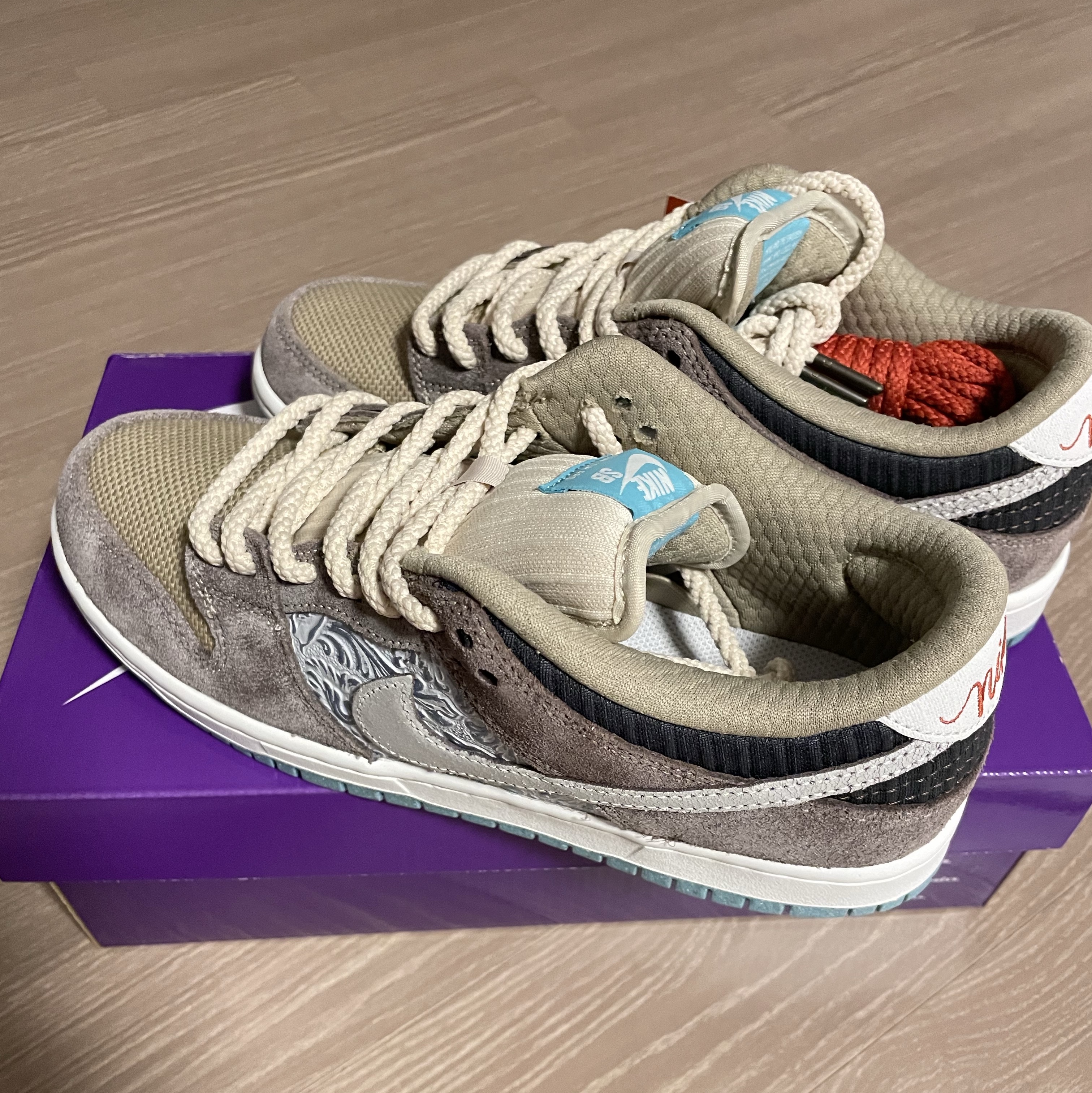 Nike SB Dunk Low Pro Big Money Saving 착용 스타일 - 2