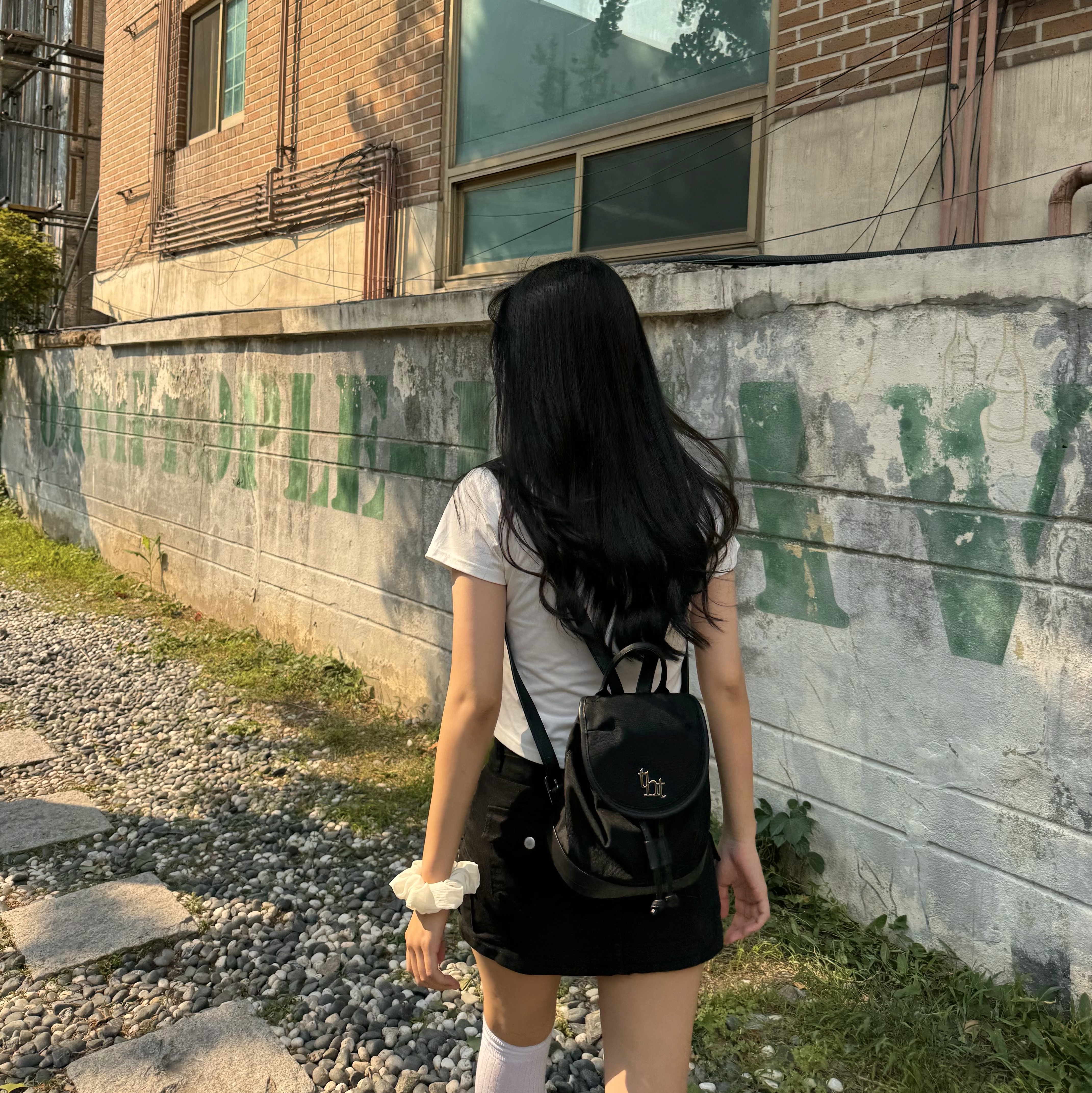(J) Adidas Superstar Black White, (W) Matin Kim Over Knee Socks White 착용 스타일 - 2