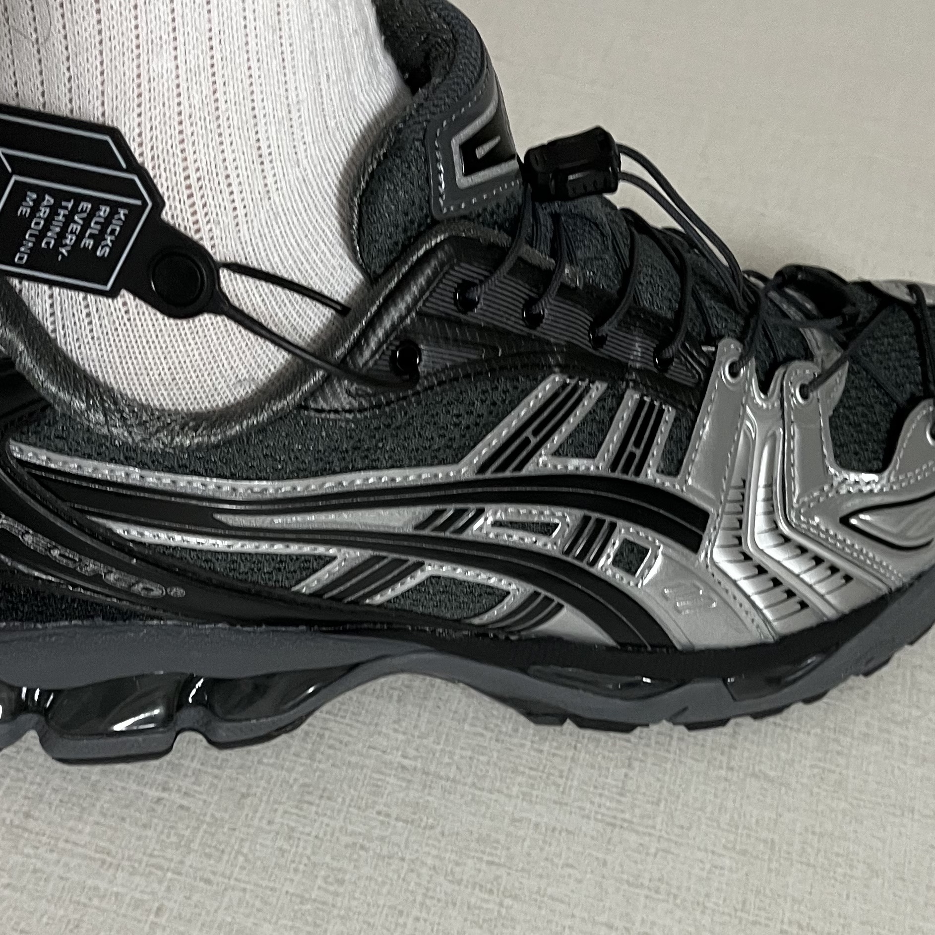 Asics x Unaffected Gel-Kayano 14 Silver Moon 착용 스타일