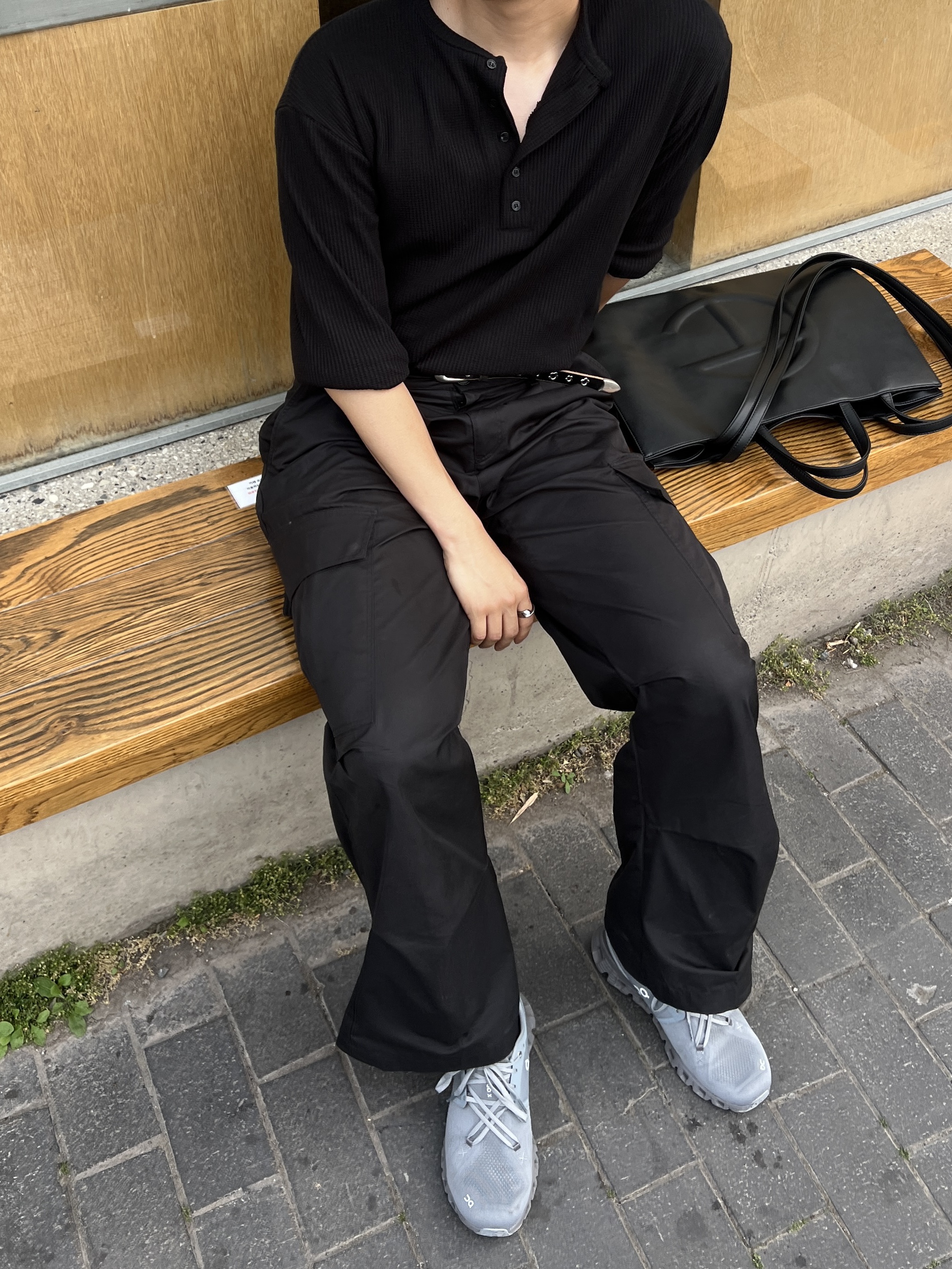 On Running Cloud X 3 Mist Rock, Casio A-158WA-1 착용 스타일 - 4