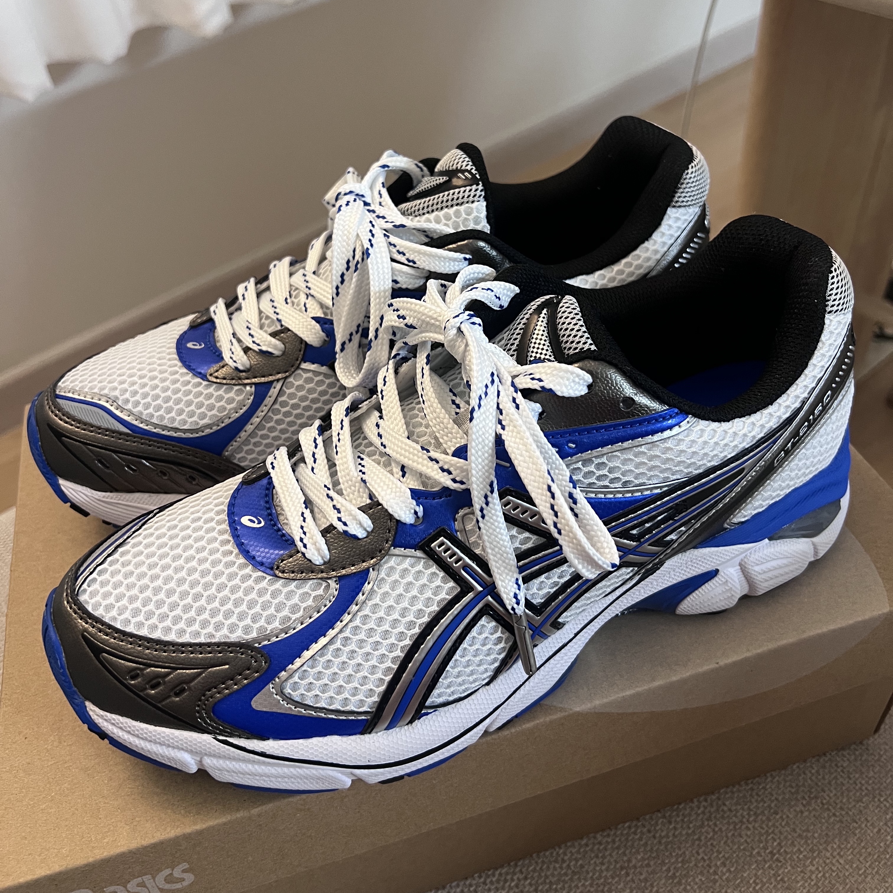 Asics GT-2160 White Illusion Blue 착용 스타일