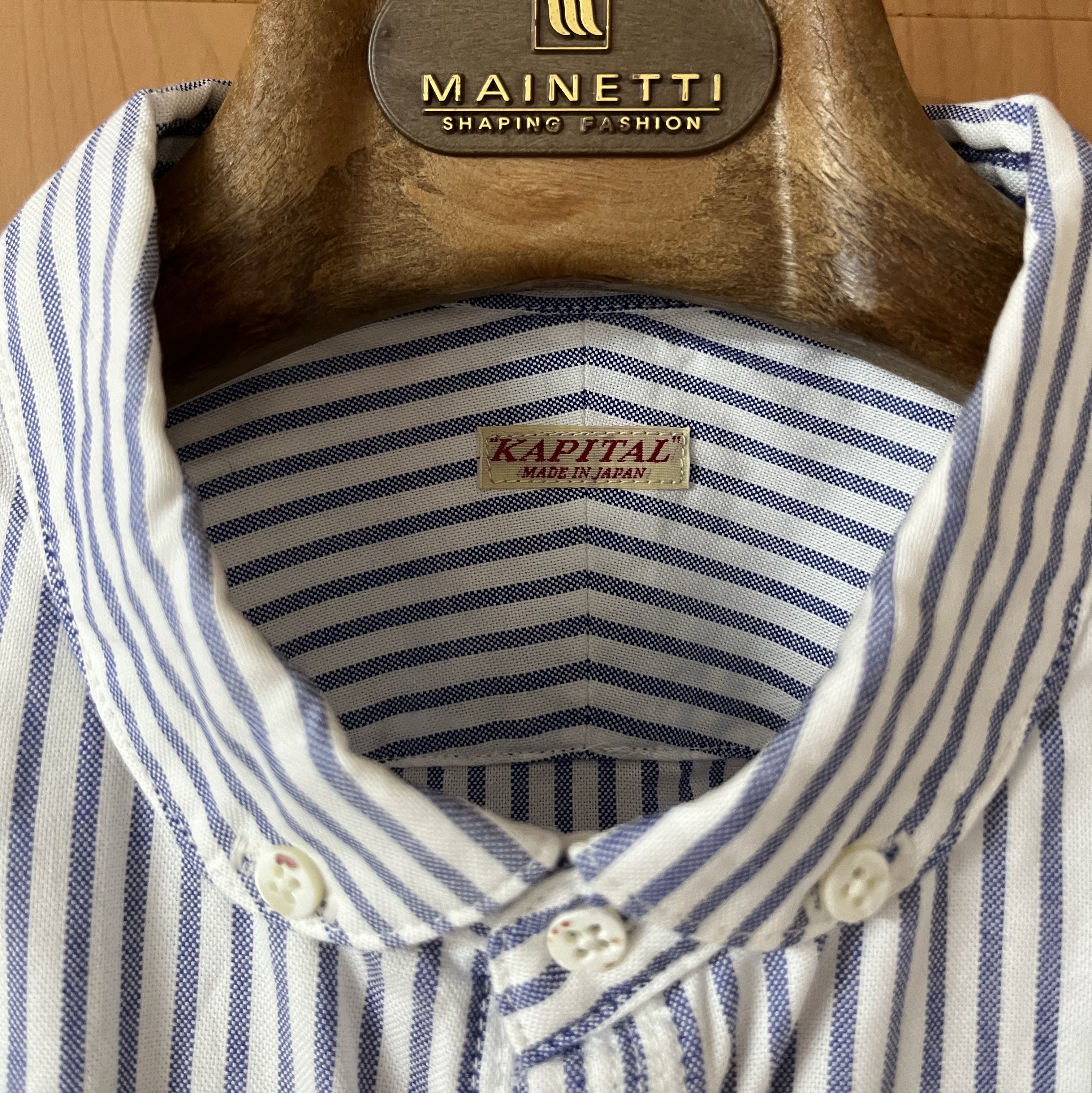 Kapital OX Stripe Button Down Giant Shirt Blue 착용 스타일 - 2