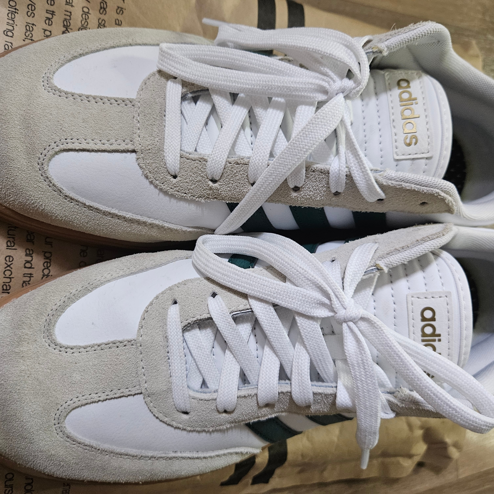 Adidas Gradas Collegiate Green 착용 스타일