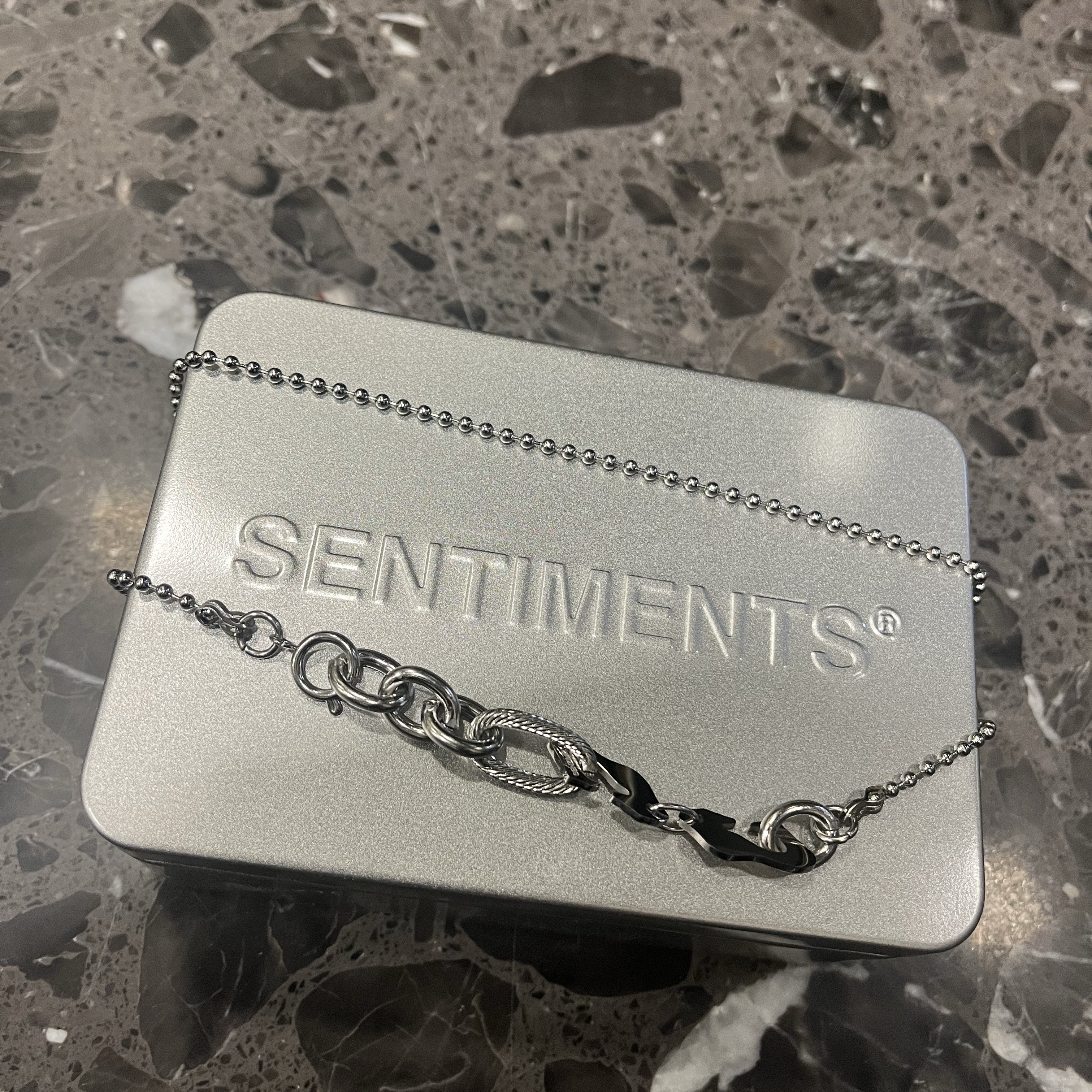 Sentiments No.346 Necklace Silver 착용 스타일