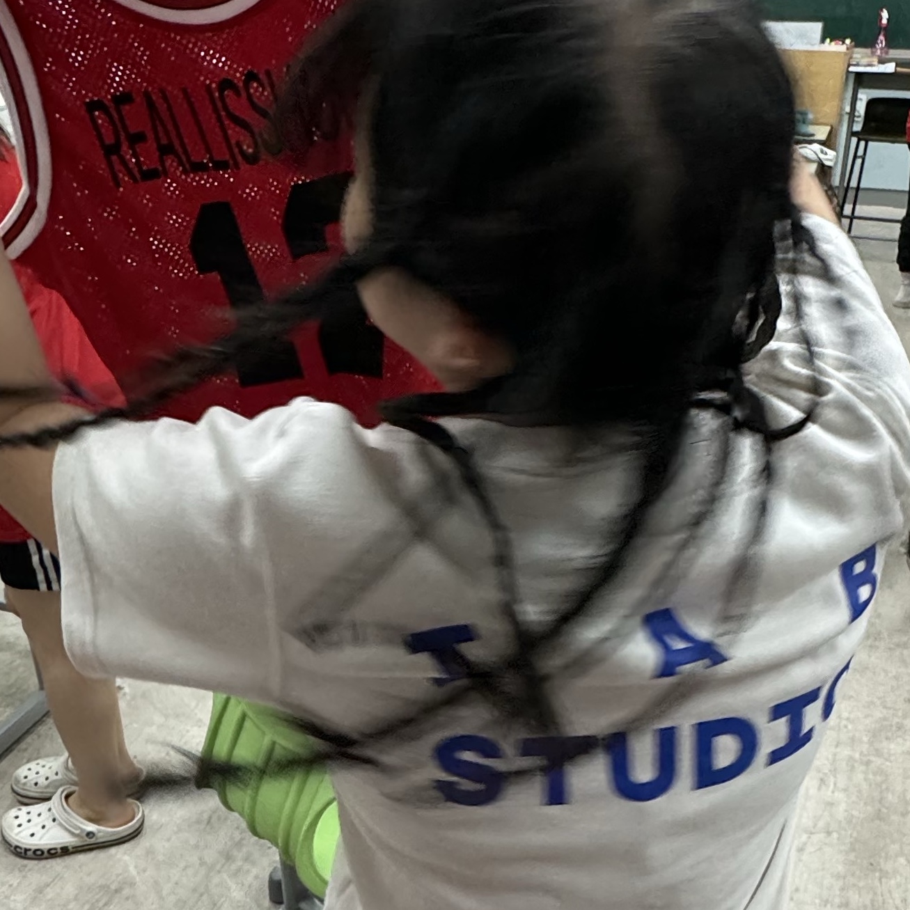 IAB Studio 10th Anniversary T-Shirt White, IAB Studio Splashed T-Shirt Lime 착용 스타일 - 2