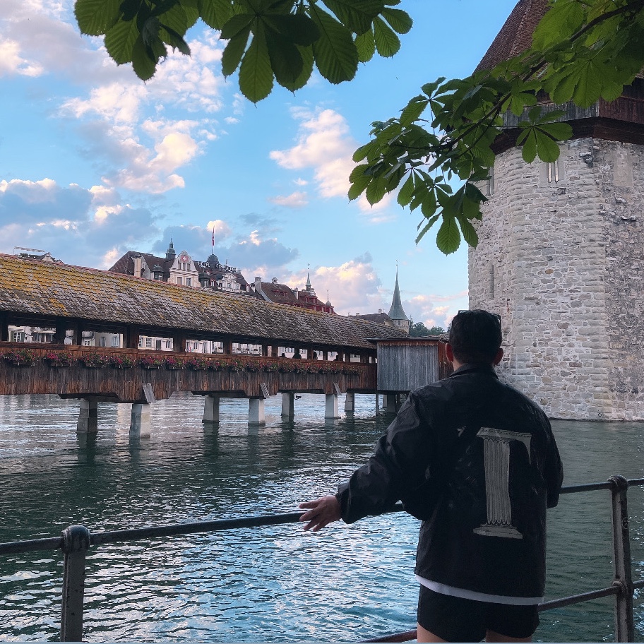 CDG x Stussy Coach Jacket Black 착용 스타일