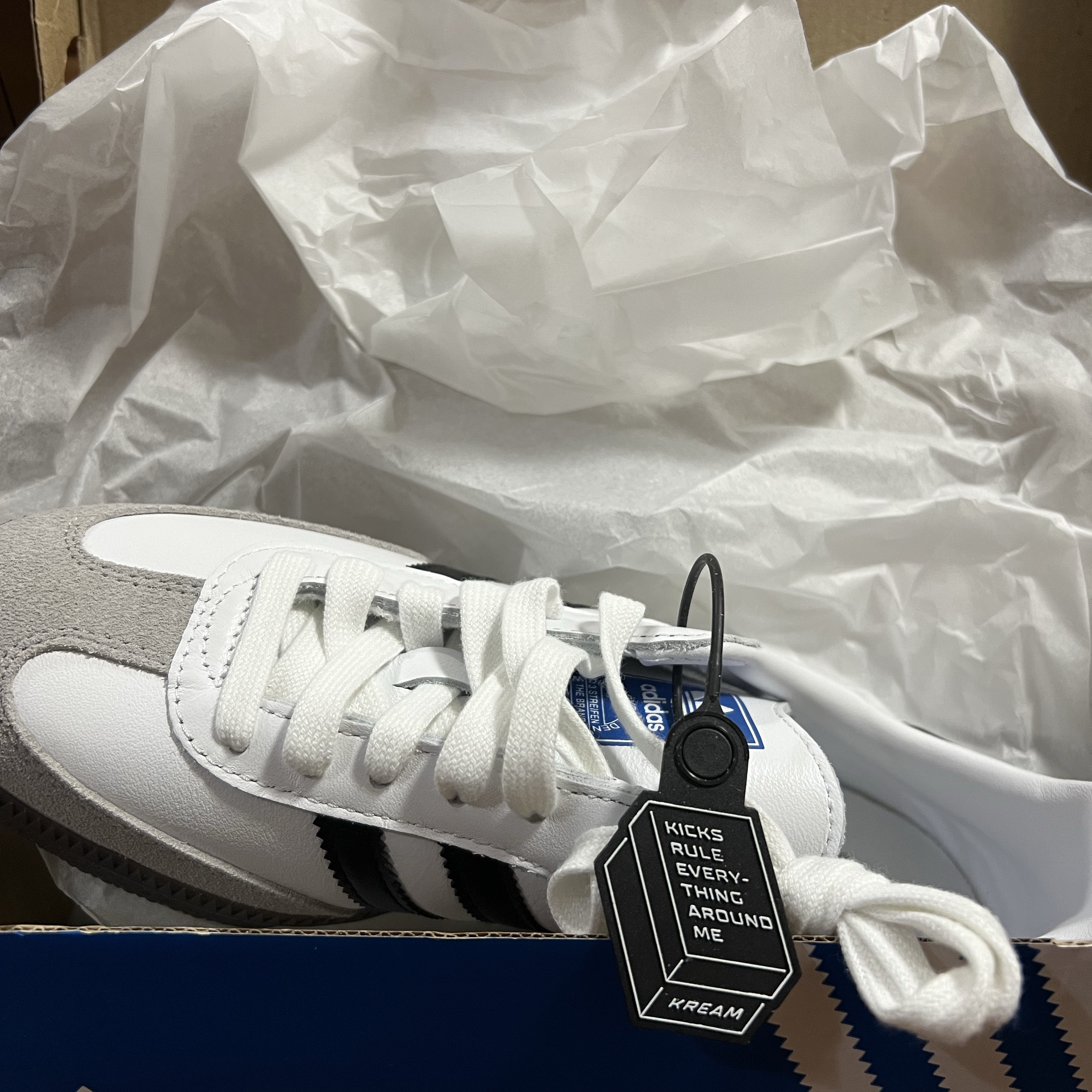 Adidas Samba OG Cloud White 착용 스타일