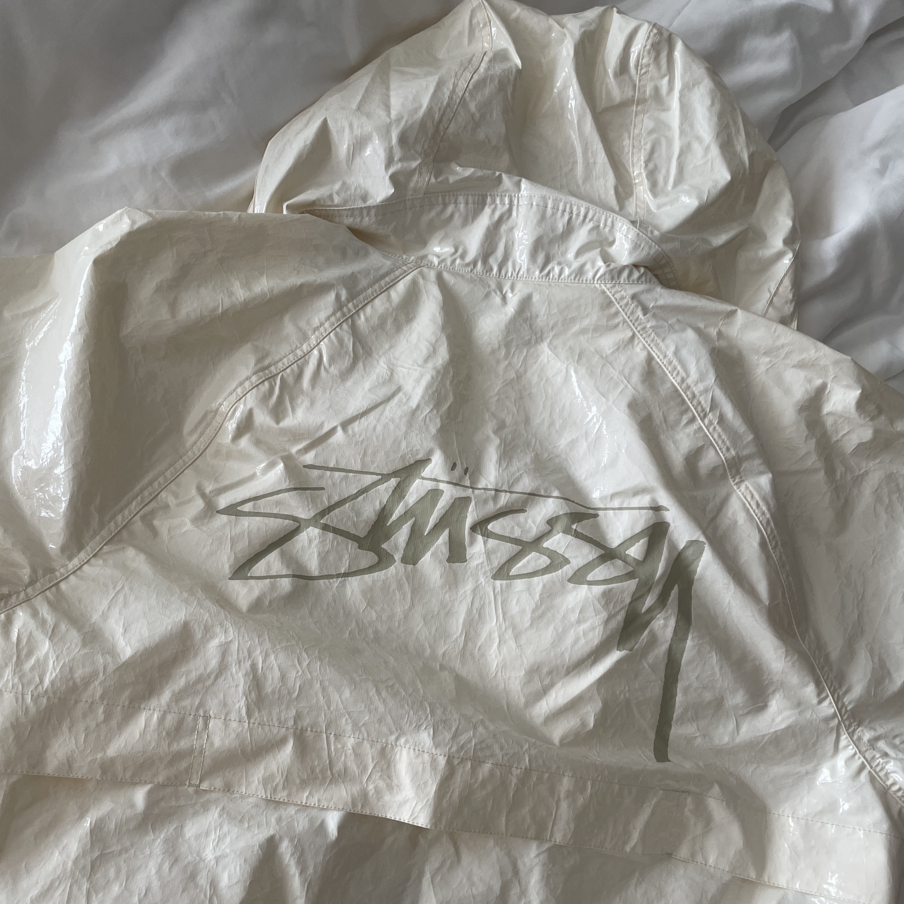 Stussy Beach Shell Coated Ripstop Bone 착용 스타일