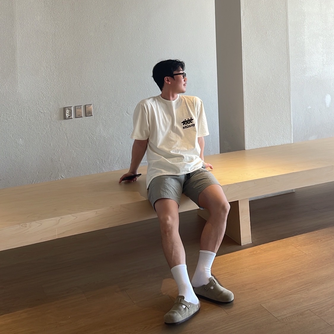 Birkenstock Boston Soft Footbed Taupe - Regular, Stussy Surfwalk Pigment Dyed T-Shirt Natural 착용 스타일