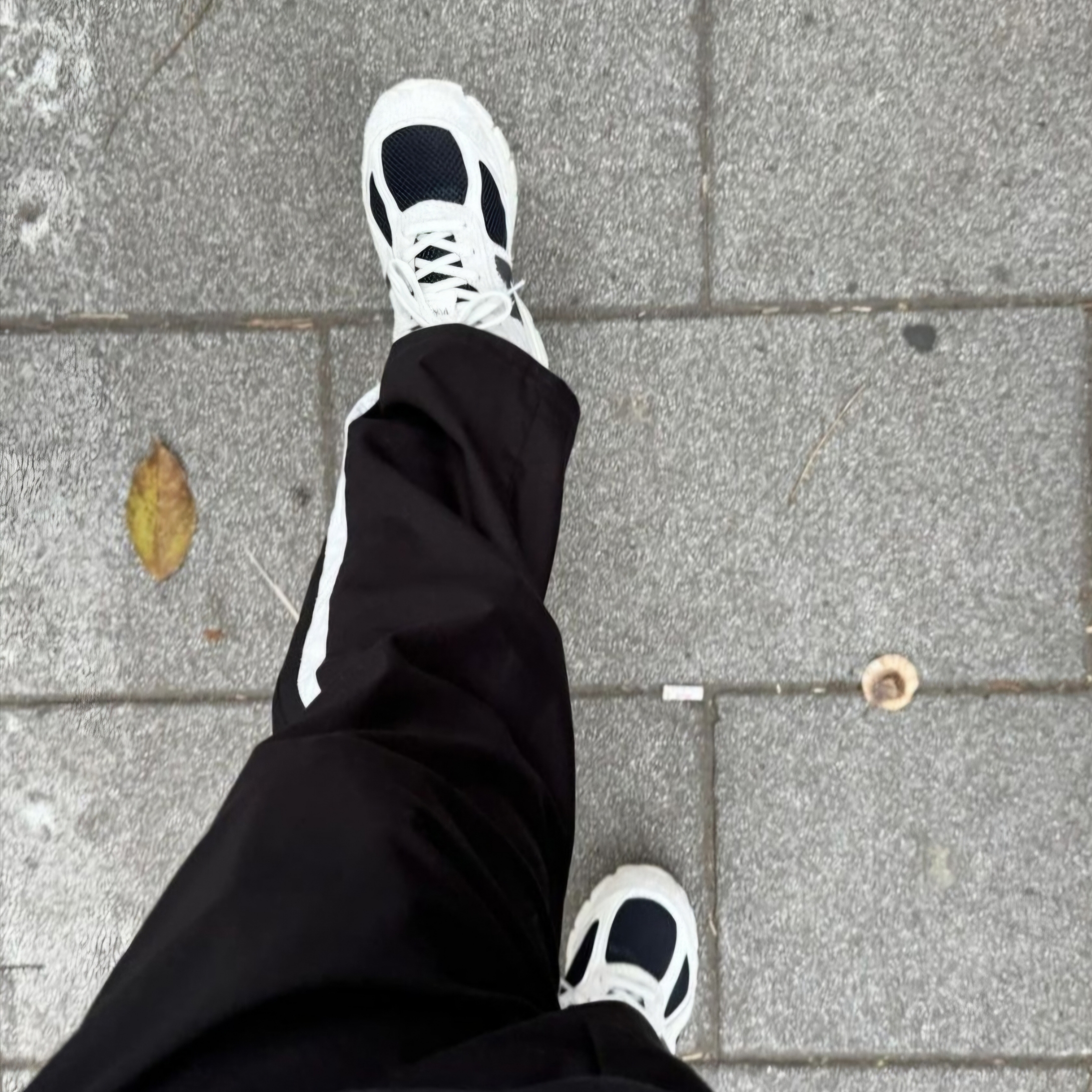 New Balance x Joe Freshgoods 990v4 Made in USA White Black 착용 스타일
