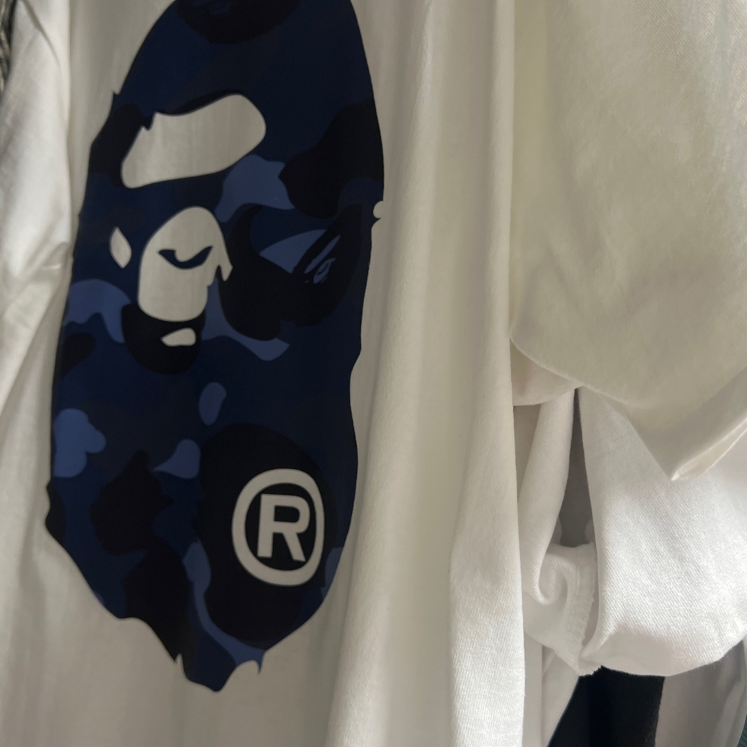 BAPE Color Camo Big Ape Head T-Shirt White Navy 착용 스타일