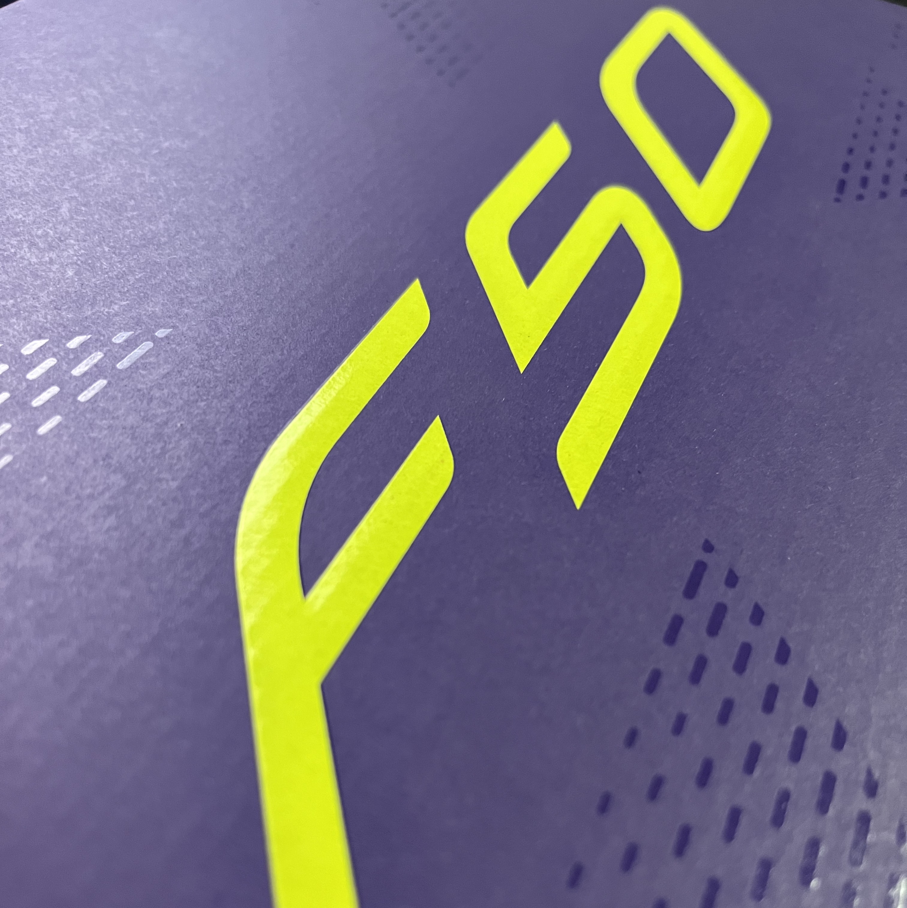 Adidas F50 Elite Laceless Fast Reborn FG Purple Lucid Lemon 착용 스타일 - 1