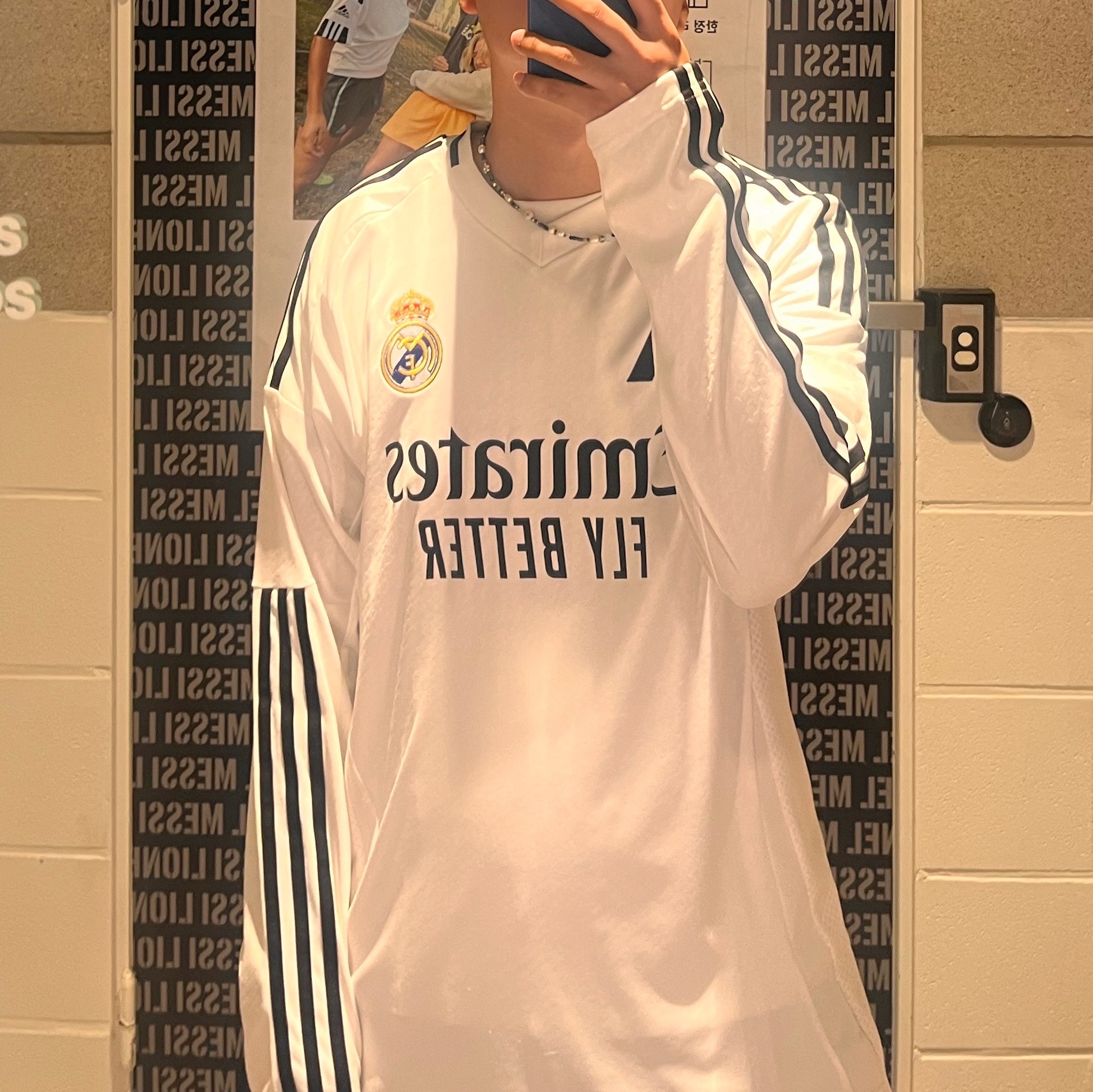 Adidas Real Madrid 2024/25 Home Long Sleeve Jersey White - KR Sizing (Non Marking Ver.) 착용 스타일