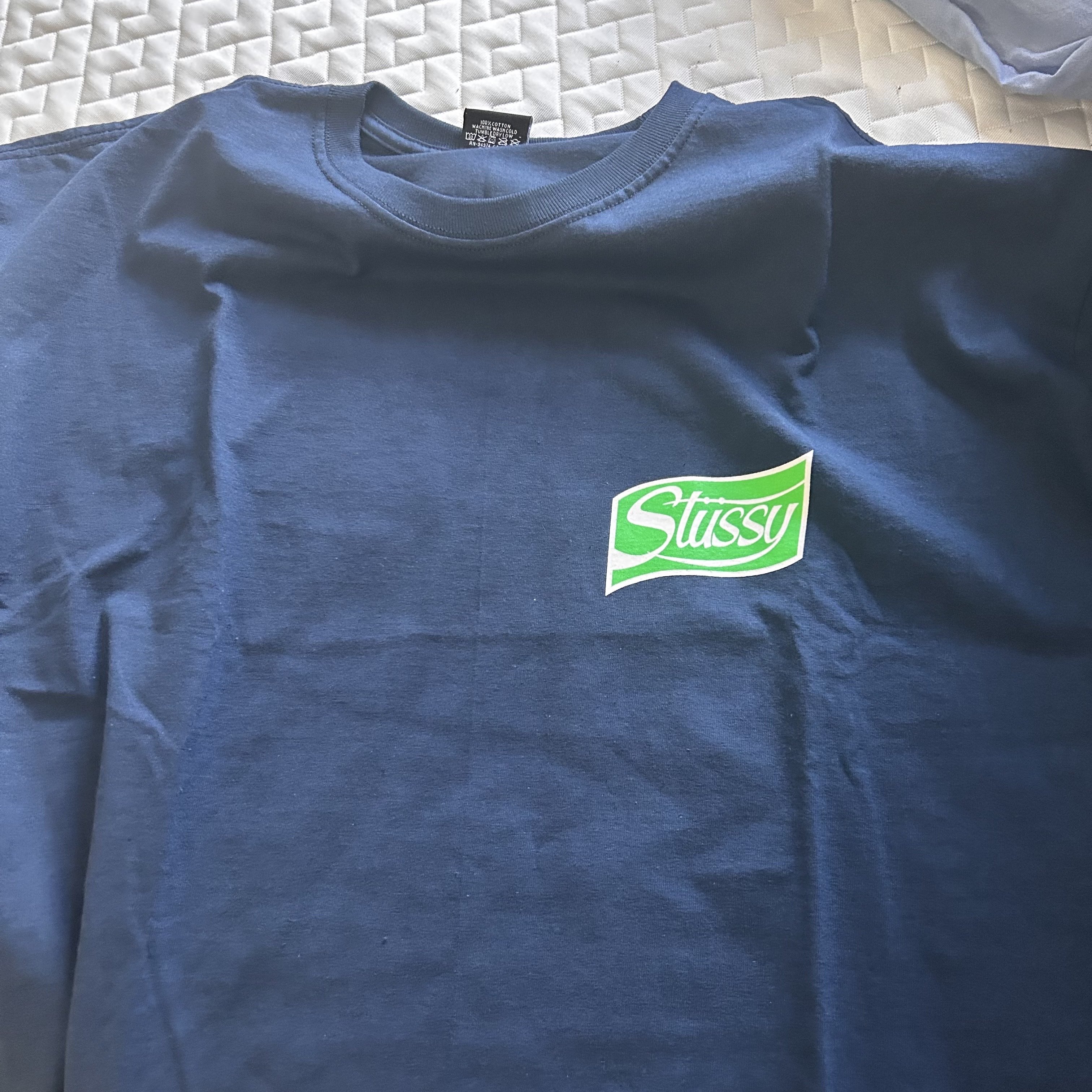 Stussy Soda Can T-Shirt Navy 착용 스타일 - 1