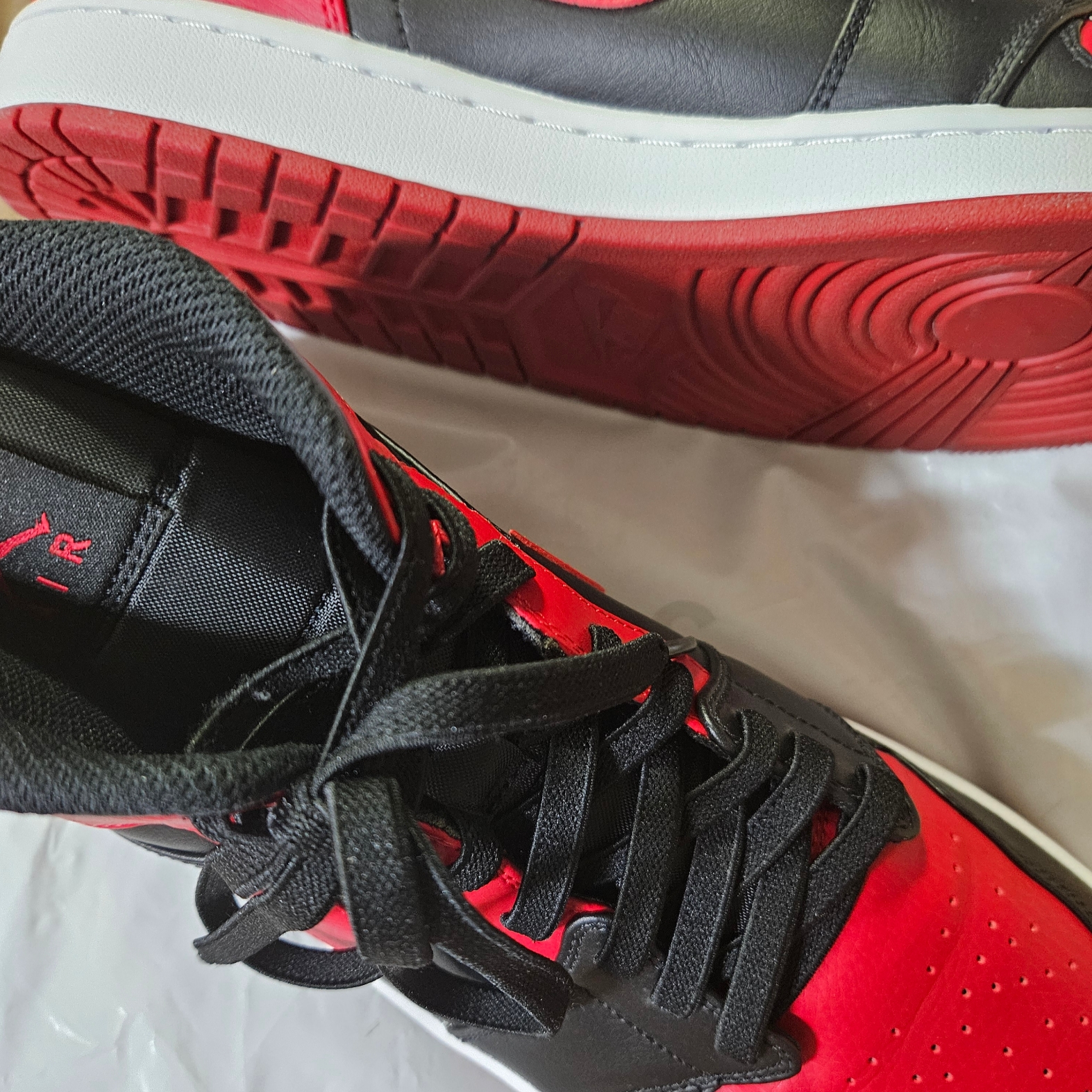Jordan 1 Mid Bred Banned 2020 착용 스타일