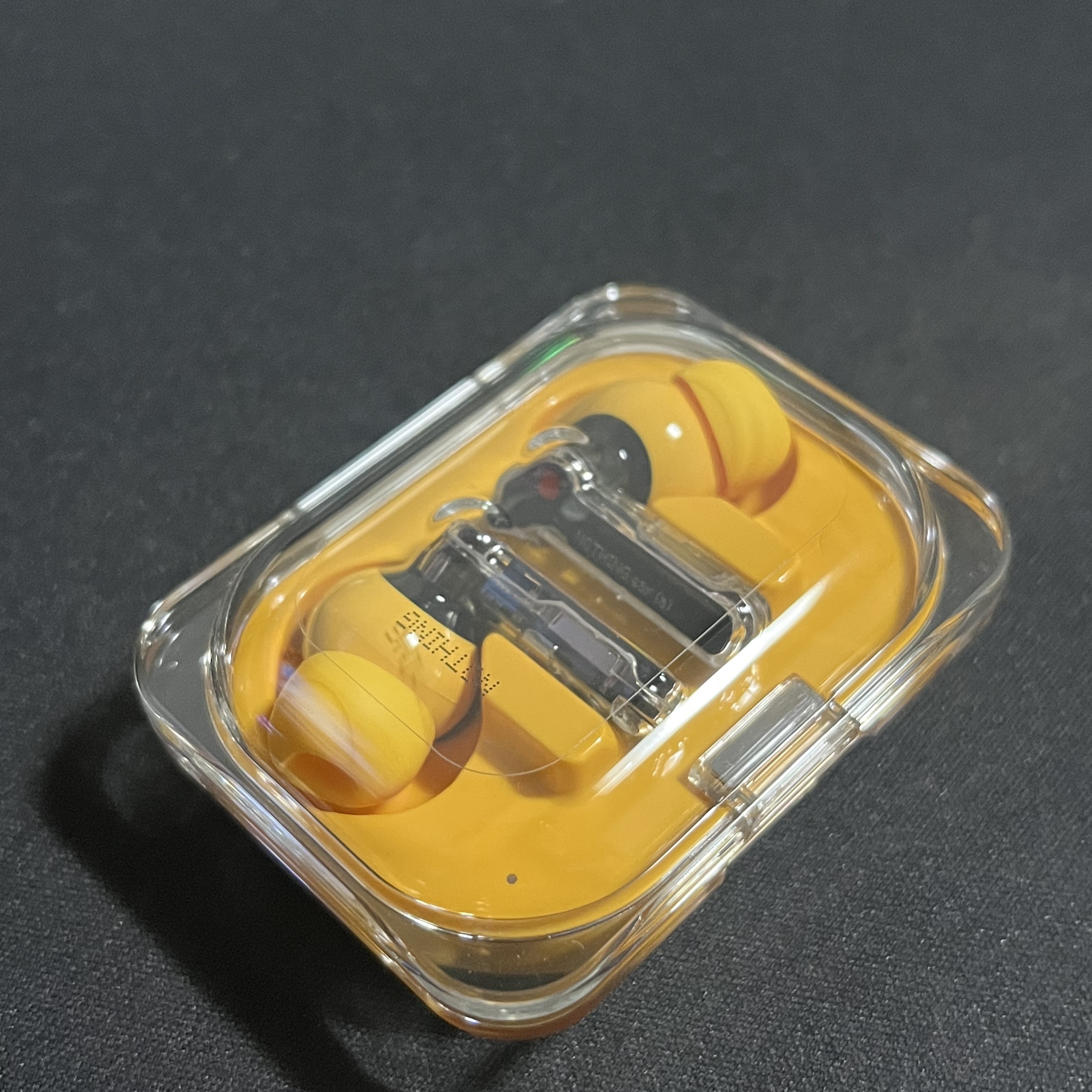 Nothing Ear (a) Yellow 착용 스타일 - 2