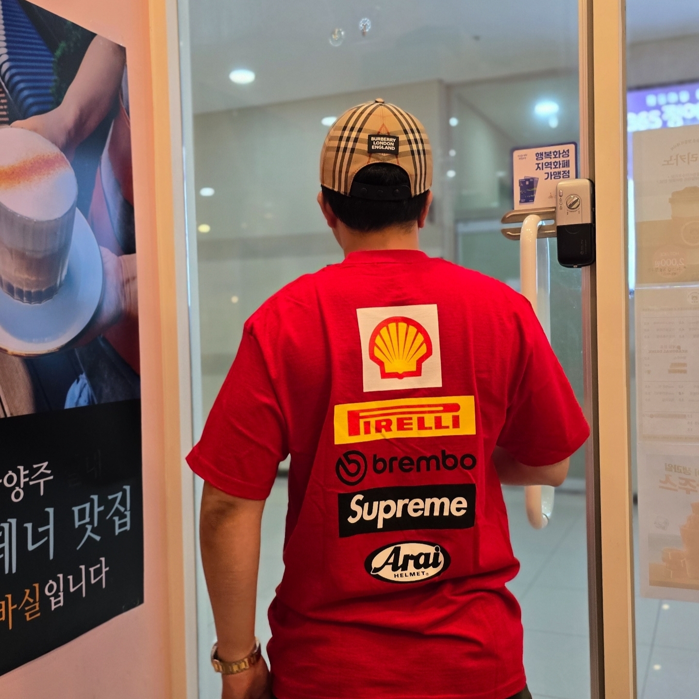 Supreme x Ducati Logos T-Shirt Red - 24SS, Rolex Submariner Date 41mm 126613LB Royal Blue Oyster 착용 스타일 - 2