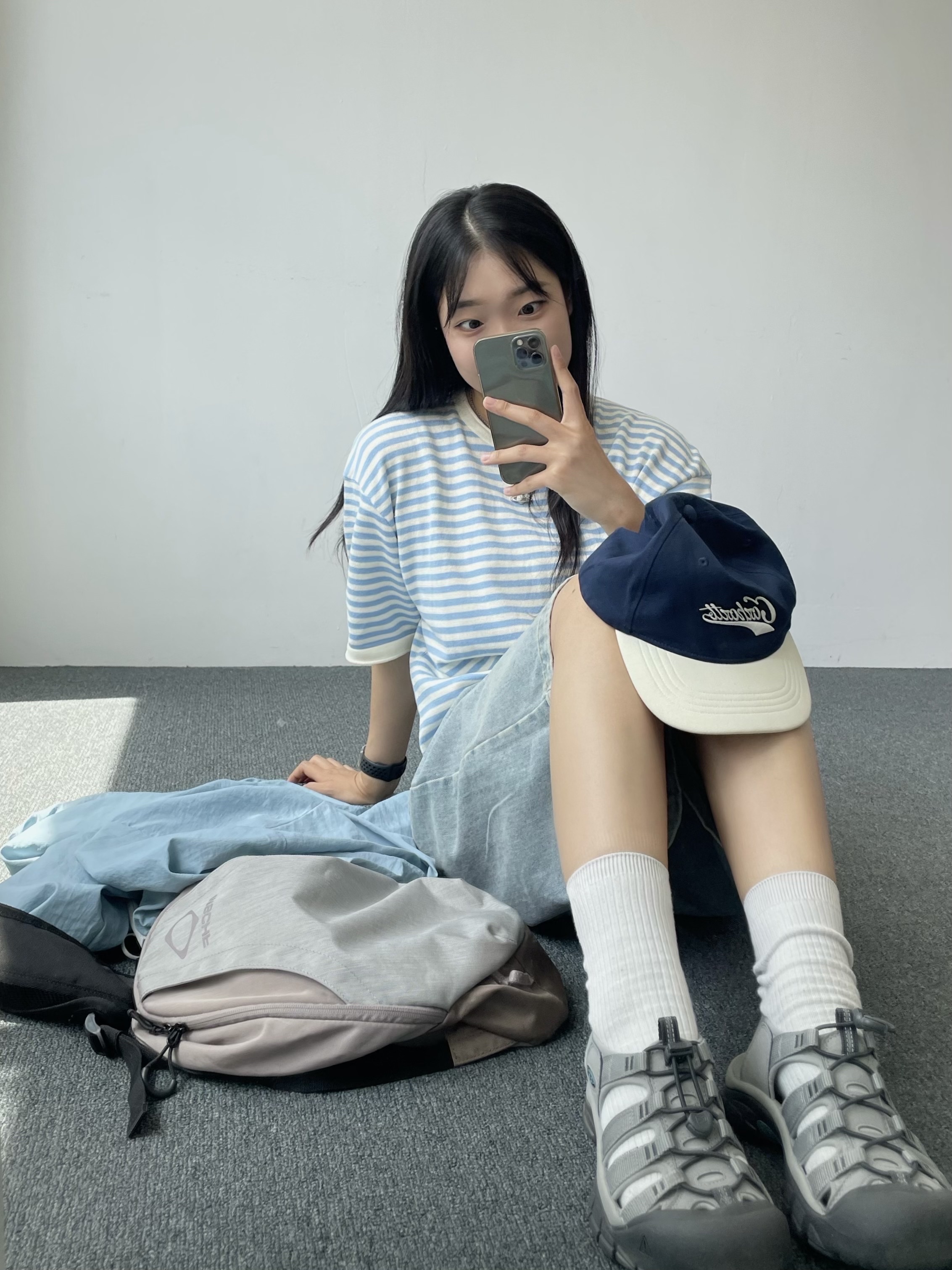 (W) Keen Newport H2 Grey Smoke Blue, Mischief Rhombus Backpack Pink Grey 착용 스타일 - 1