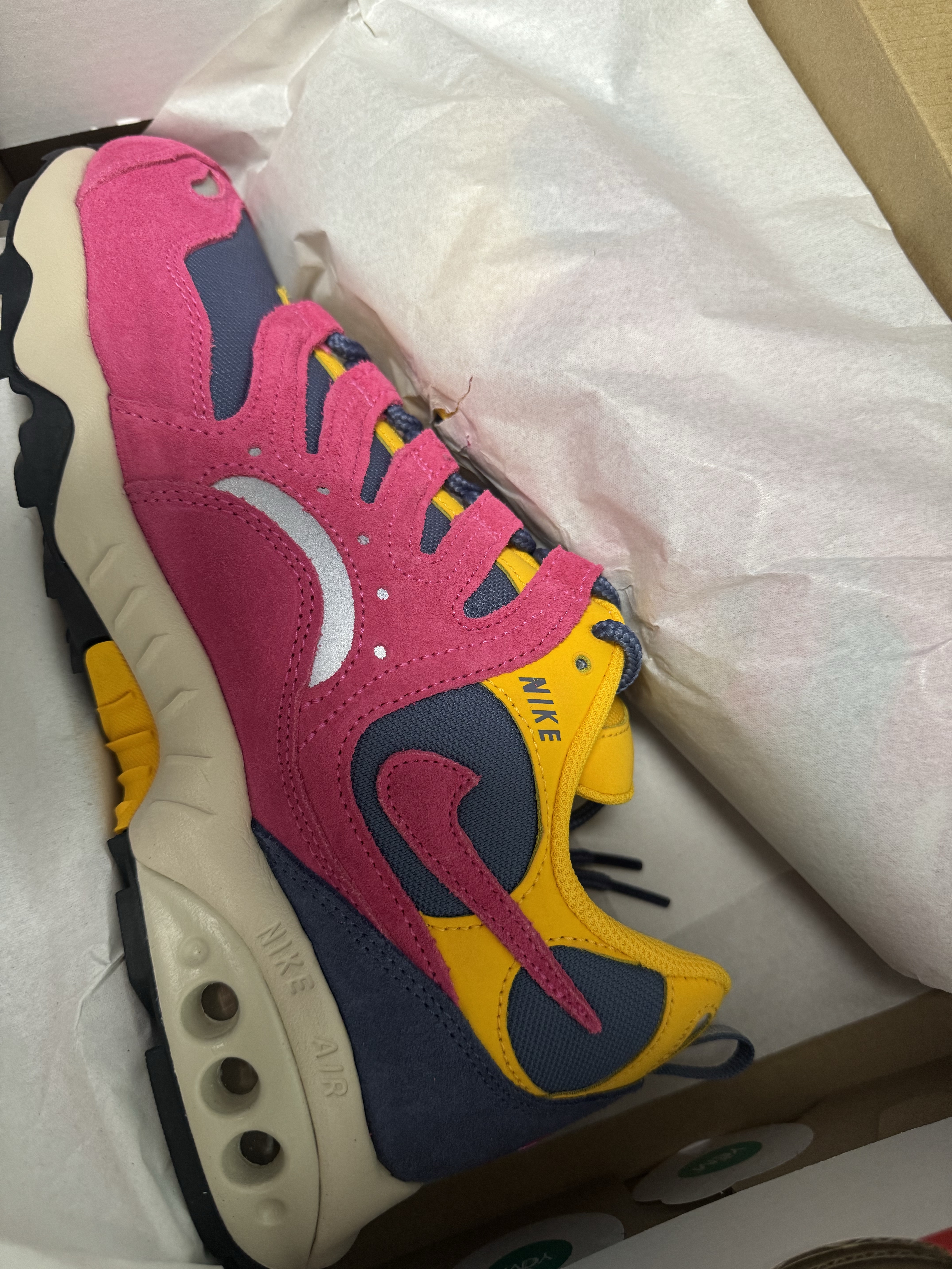 Nike Air Terra Humara SP Alchemy Pink and Diffused Blue 착용 스타일 - 1