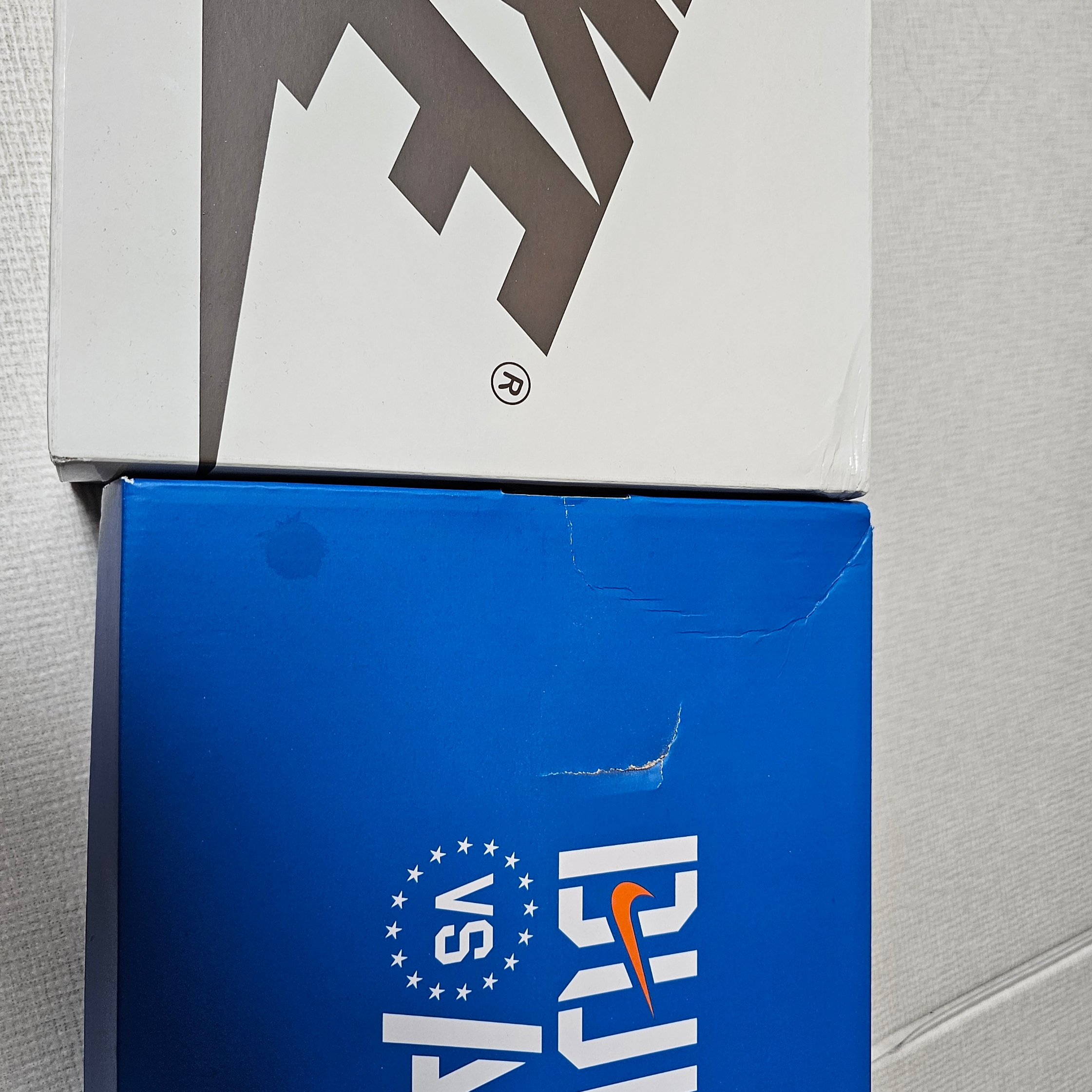 Nike x Undefeated Air Force 1 Low SP 5 On It Court Blue, (W) Jordan 1 x Travis Scott Retro Low OG SP Canary 착용 스타일 - 1