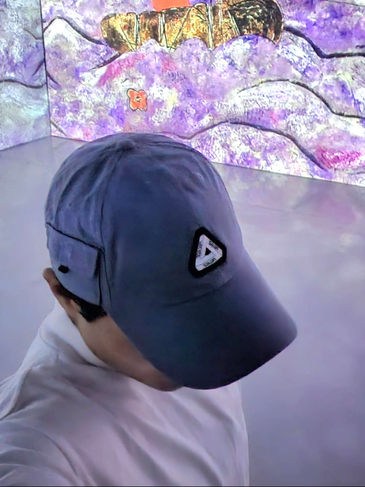 Palace Garment Dyed Tri-Ferg Patch 6-Panel Grey - 22FW, Yeezy Gap Engineered By Balenciaga Dove Long Sleeve T-Shirt White 착용 스타일 - 2