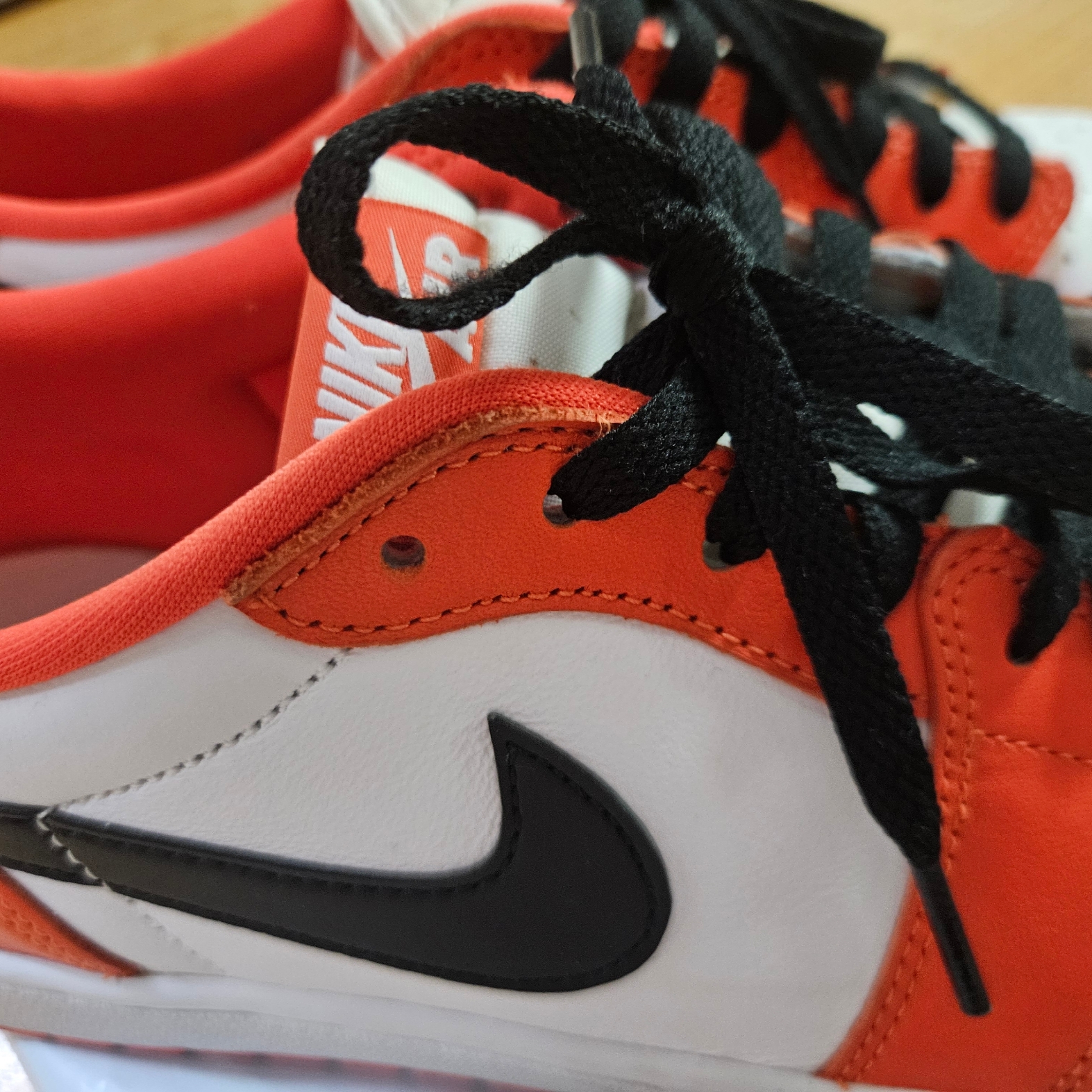 Jordan 1 Low OG Starfish 착용 스타일