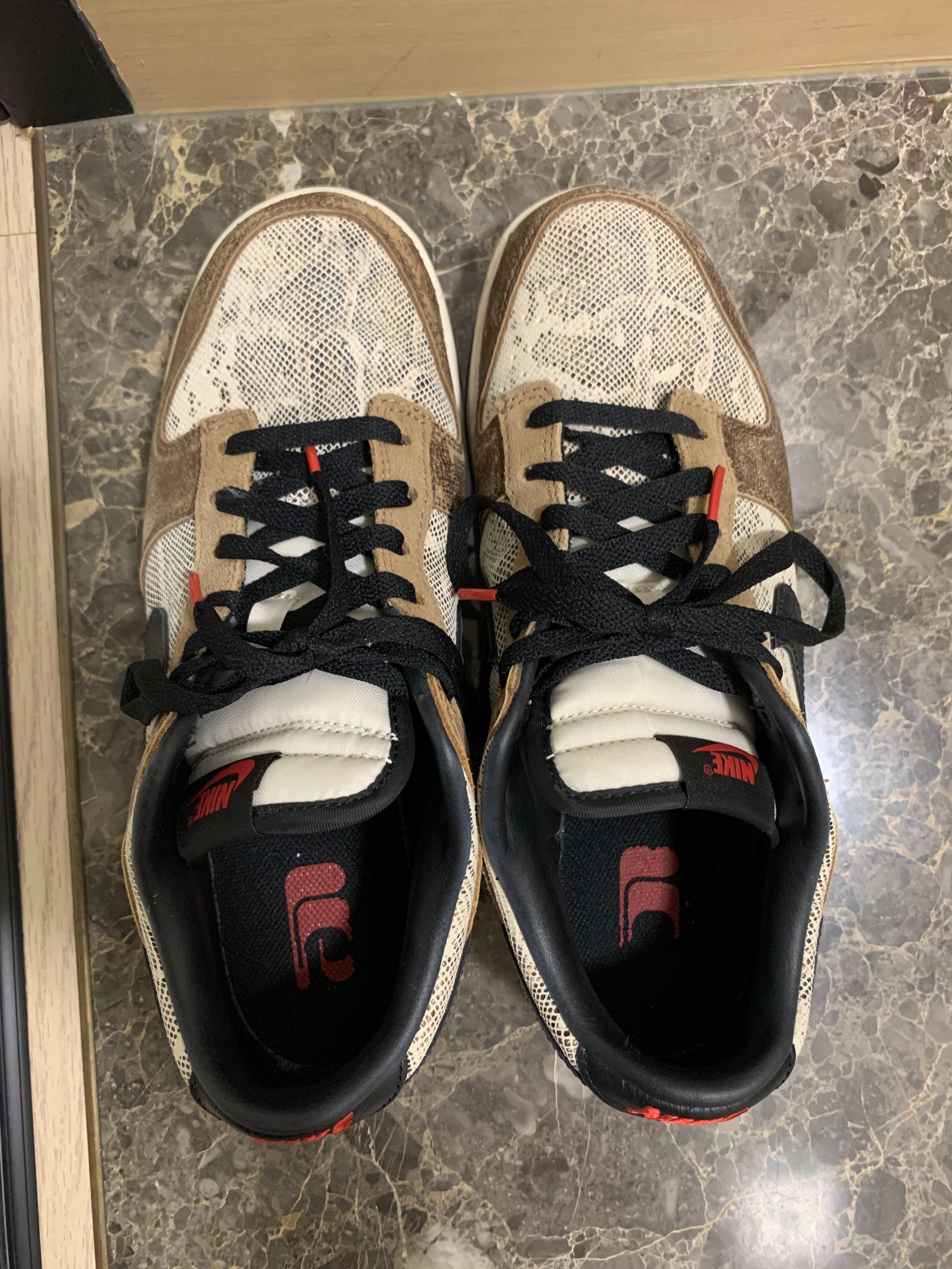 Nike Dunk Low PRM Head to Head 착용 스타일