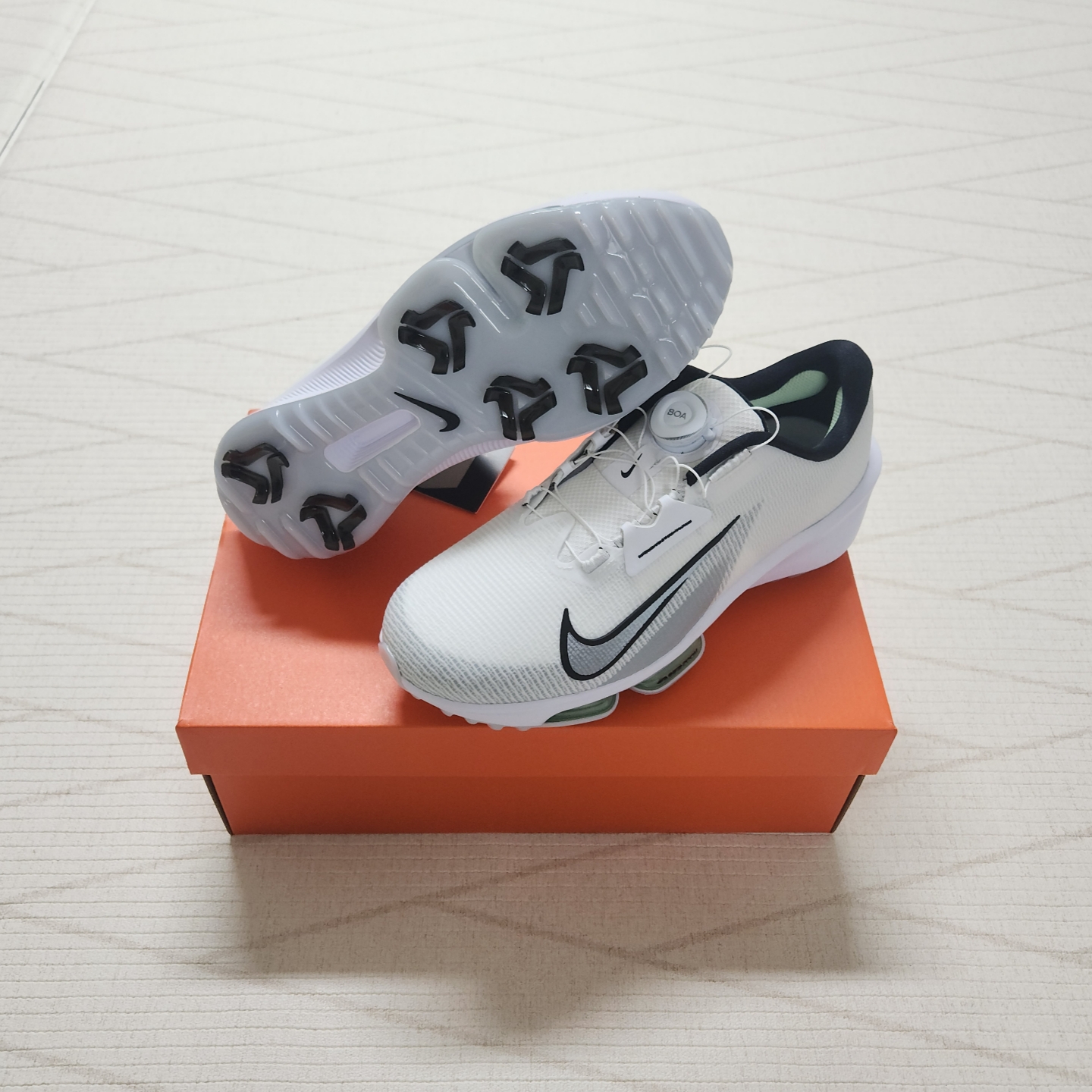 Nike Air Zoom Infinity Tour NEXT% Boa Wide White Grey Fog 착용 스타일 - 2