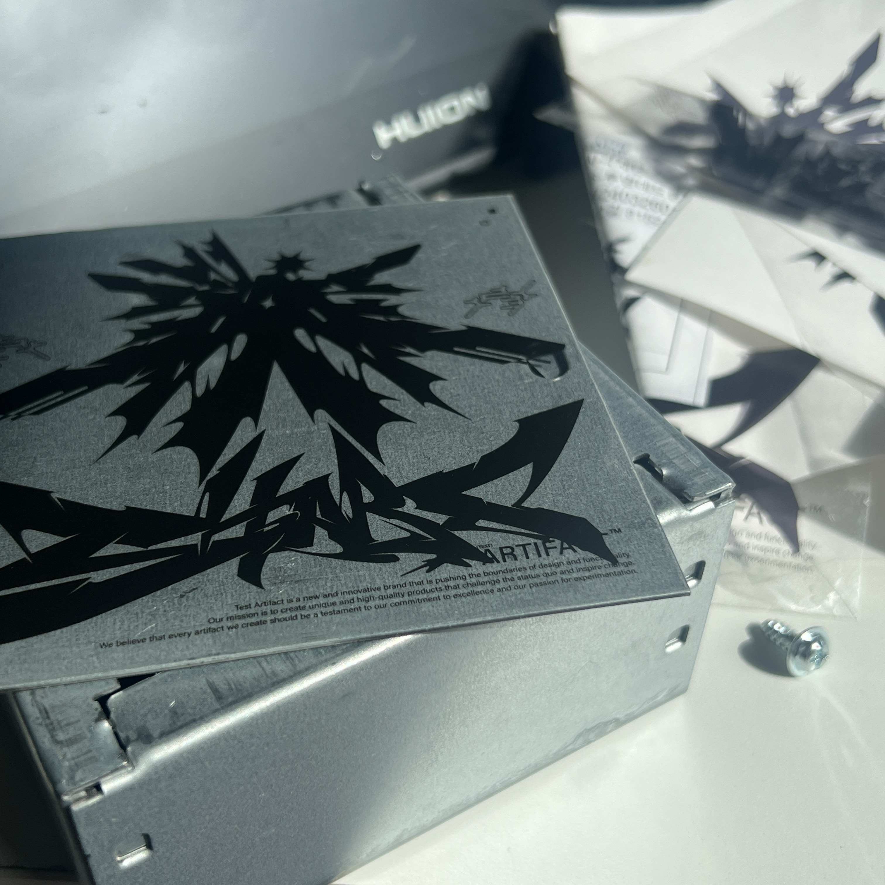 Test Artifact Shard Bracelet 001 Bash Edition Steel, Test Artifact Shard Bracelet 000 Steel 착용 스타일 - 2