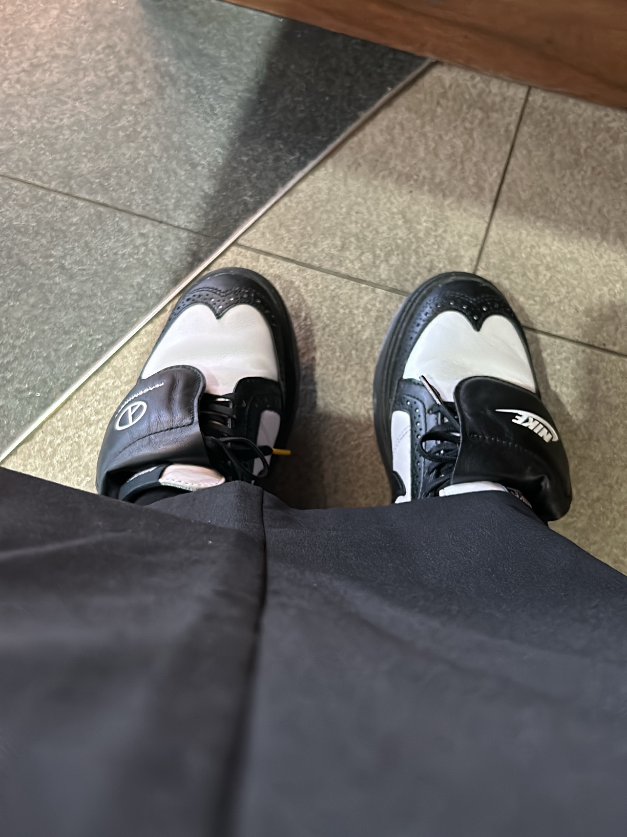 Nike x Peaceminusone Kwondo1 Black and White 착용 스타일 - 3