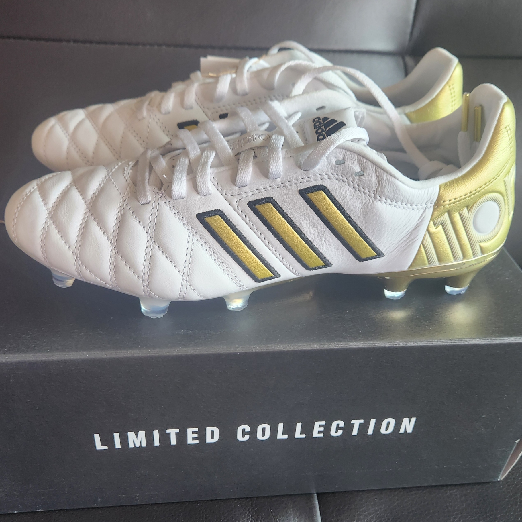 Adidas 11Pro Toni Kroos FG Cloud White Gold Metallic 착용 스타일 - 1