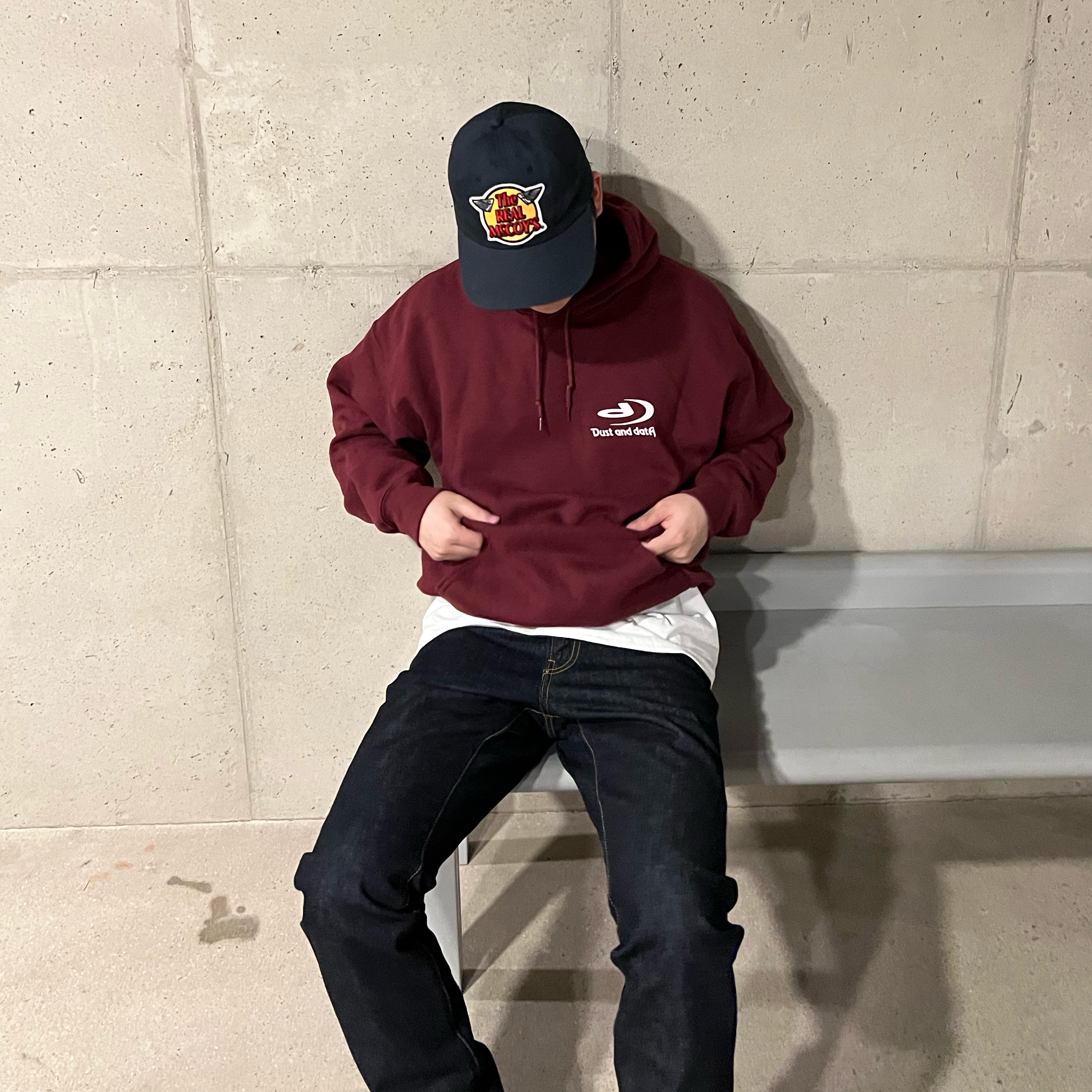 The Real McCoy's Logo Baseball Cap Navy 착용 스타일