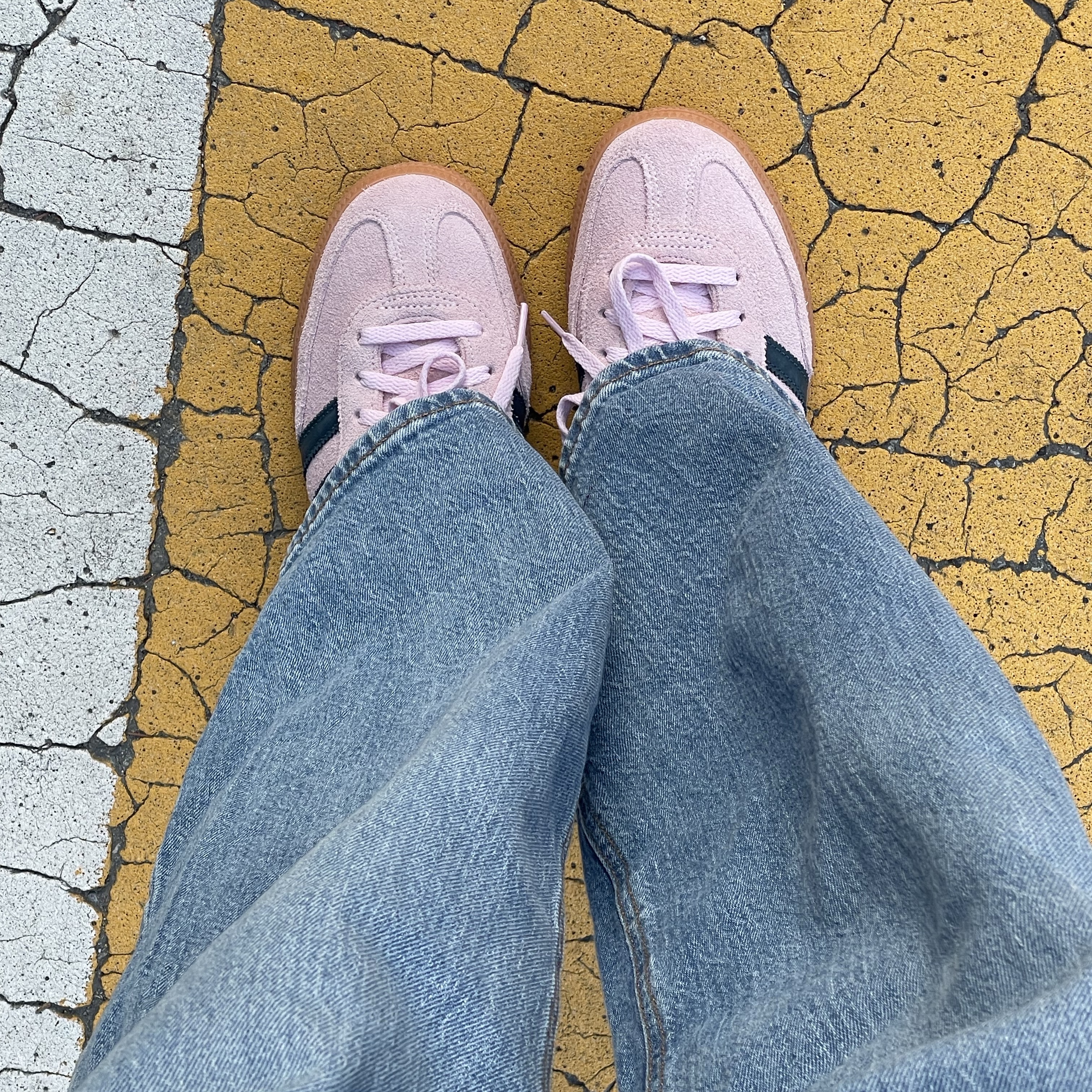 (W) Adidas Spezial Handball Clear Pink 착용 스타일 - 2