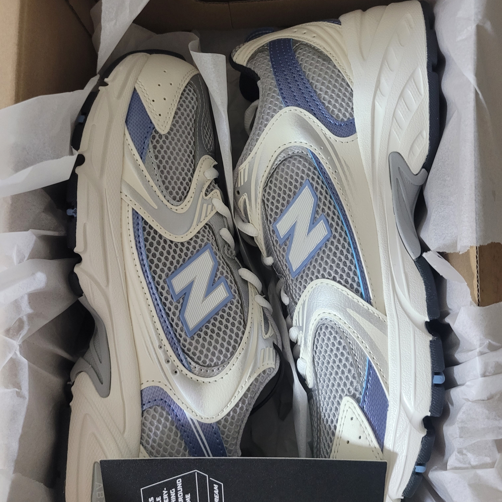 New Balance 530 Steel Blue 착용 스타일