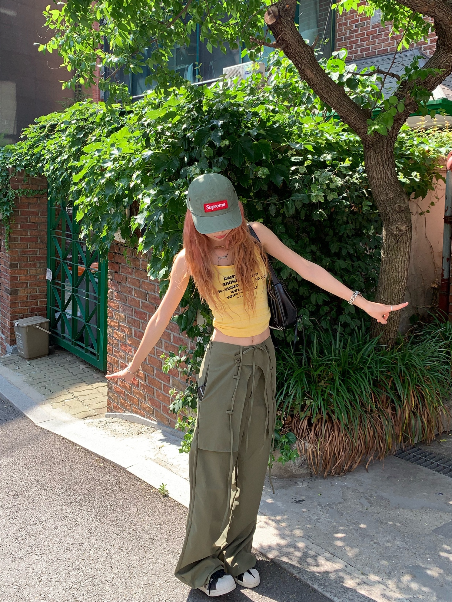 Supreme Military Camp Cap Olive - 24SS, Adidas Superstar 82 Black White 착용 스타일 - 3