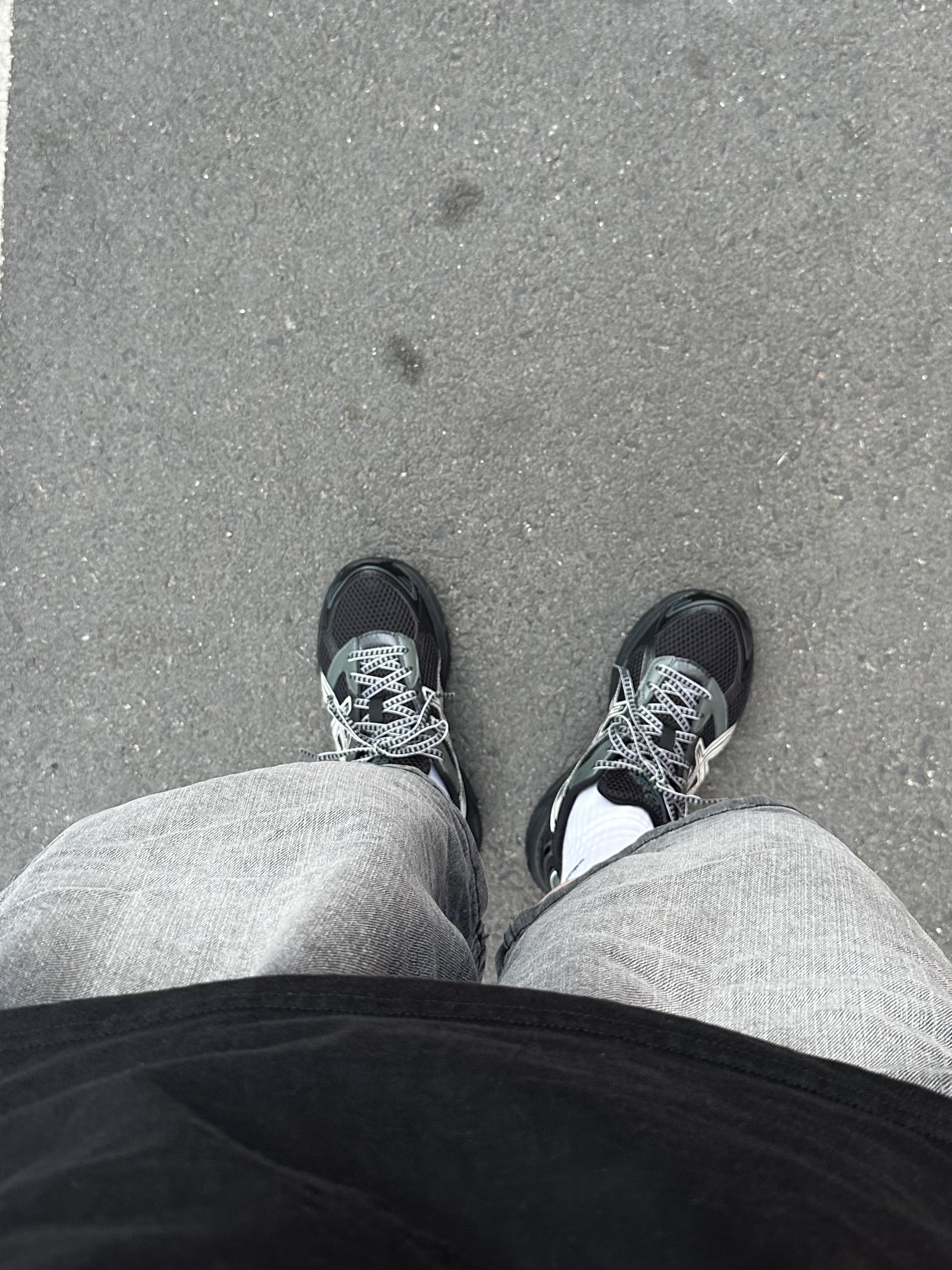 Asics Gel-1130 Black Glacier Grey - Folder Exclusive 착용 스타일