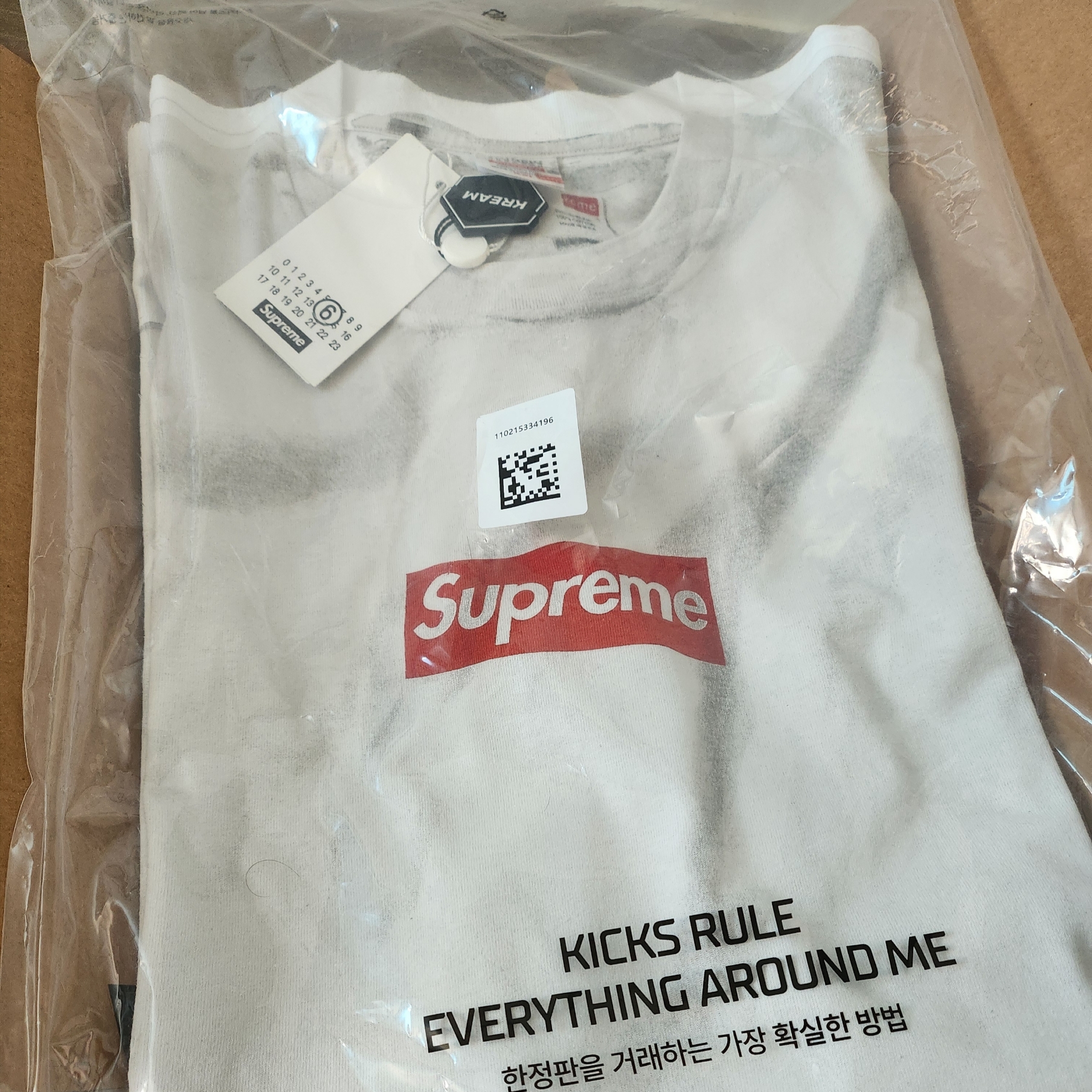 Supreme x MM6 Maison Margiela Box Logo T-Shirt White - 24SS 착용 스타일