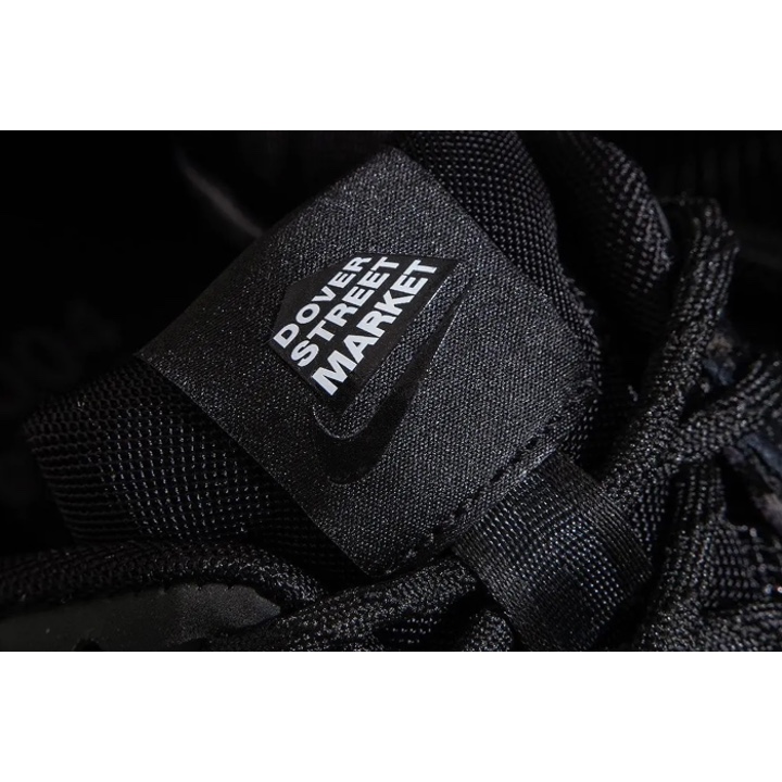 Nike x Dover Street Market Zoom Vomero 5 SP Black 착용 스타일 - 2