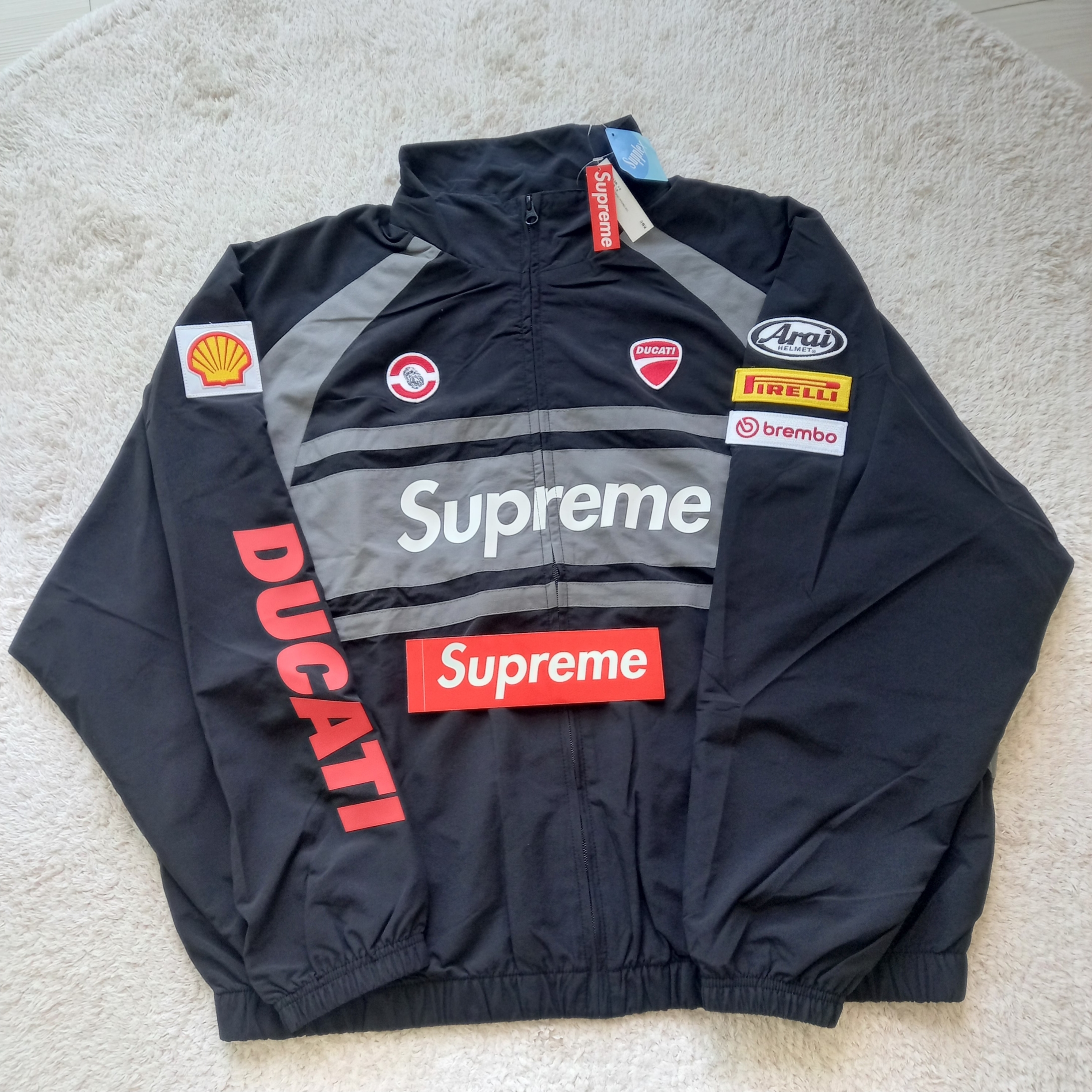 Supreme x Ducati Track Jacket Black - 24SS 착용 스타일 - 1