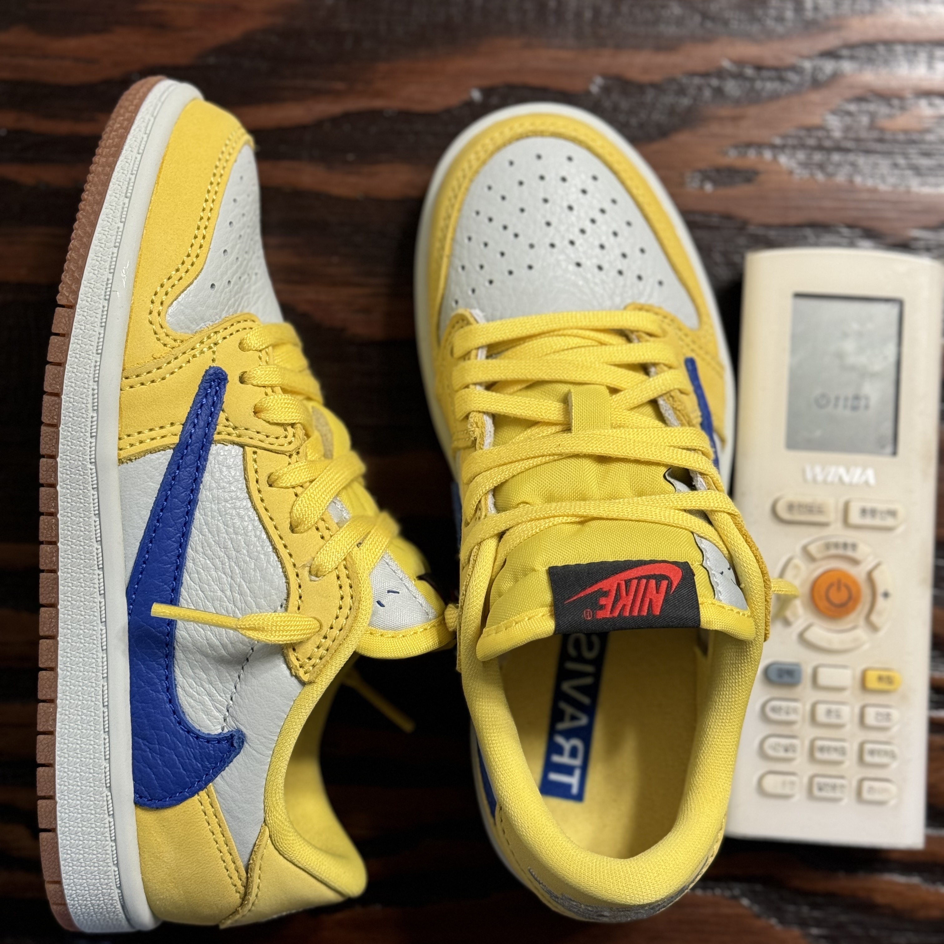 (PS) Jordan 1 x Travis Scott Retro Low OG SP Canary 착용 스타일 - 3