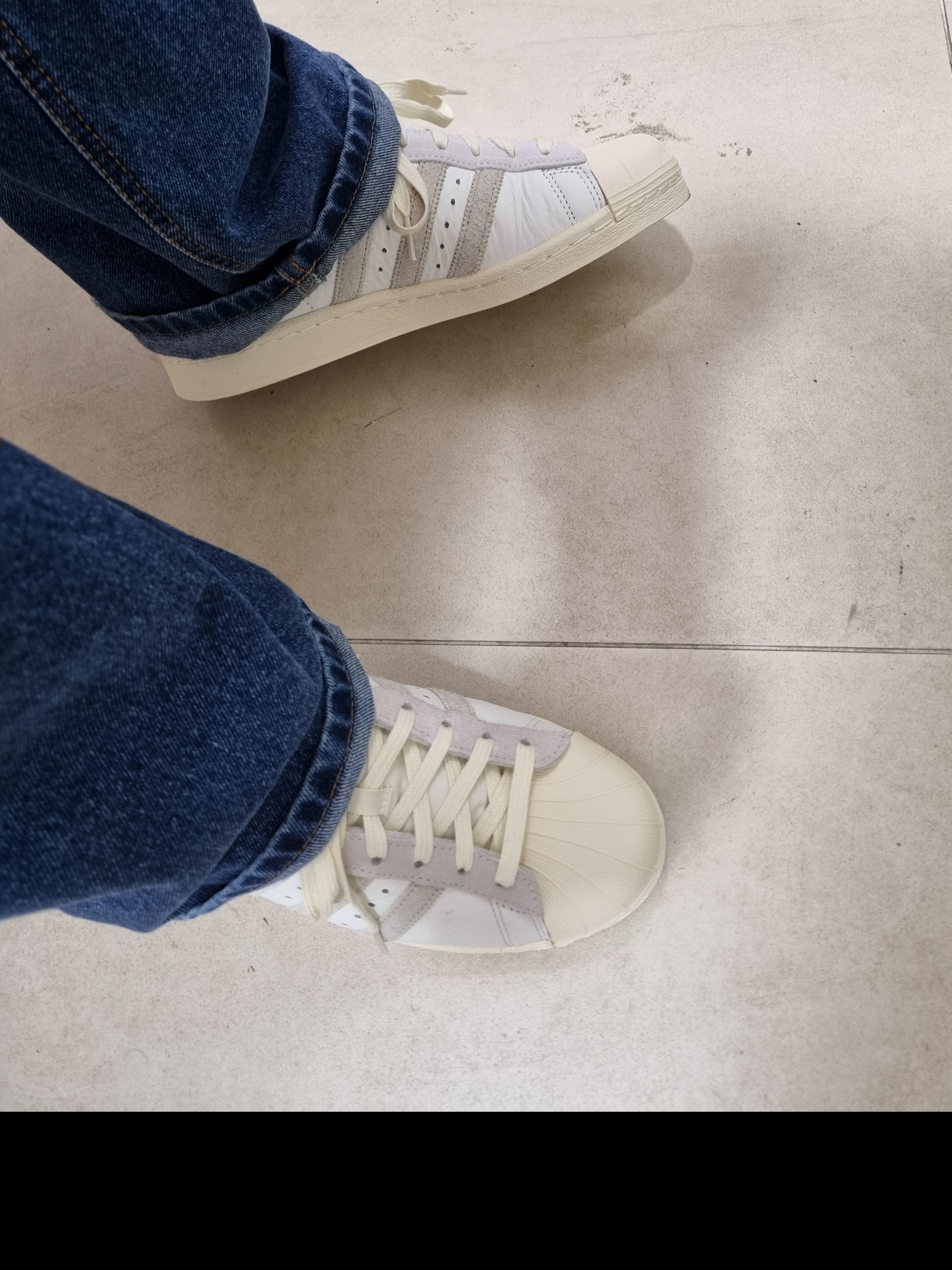 Adidas Superstar 82 White Aluminum 착용 스타일 - 4