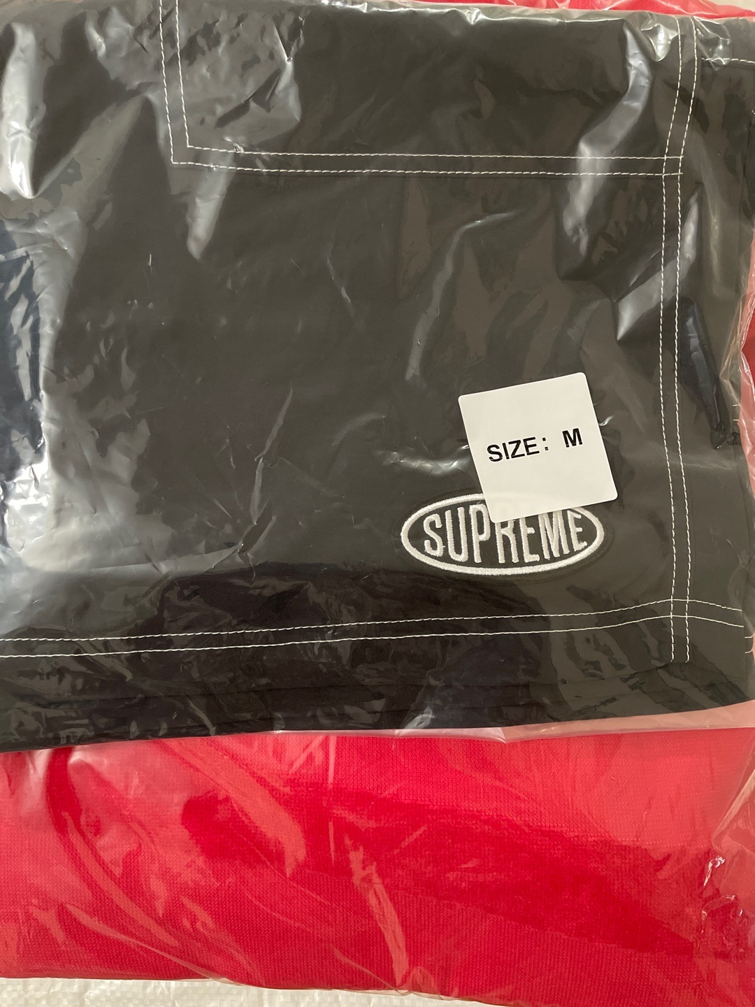 Supreme Nylon Painter Short Black - 24SS, Supreme Tonal Logo Towel Red - 24SS 착용 스타일
