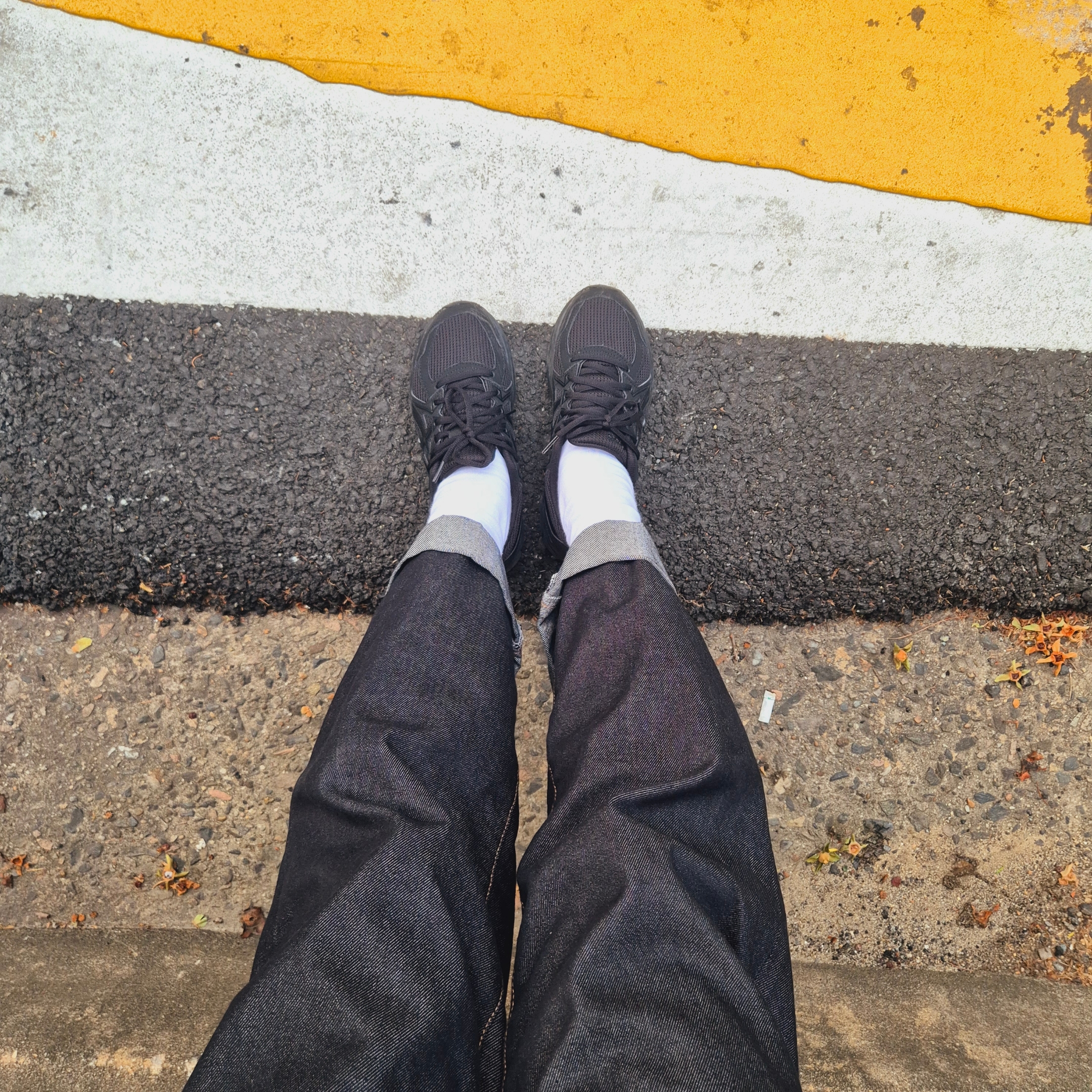 Asics Jog 100 2 Black 착용 스타일