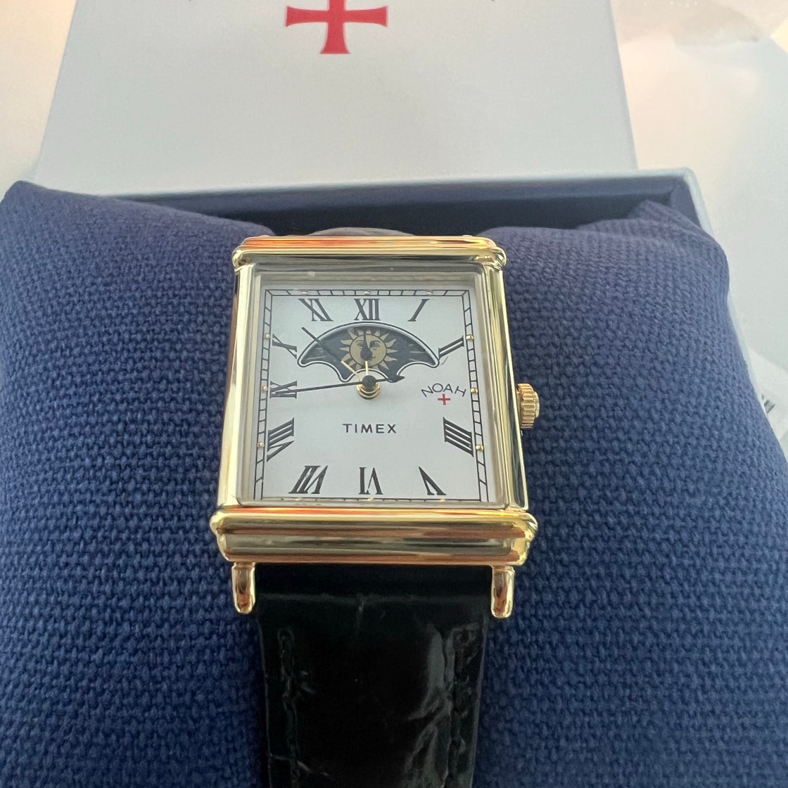 Noah Timex Sun ガサガサ and Moon Watch Noah Timex Sun ガサガサ and Moon Watch