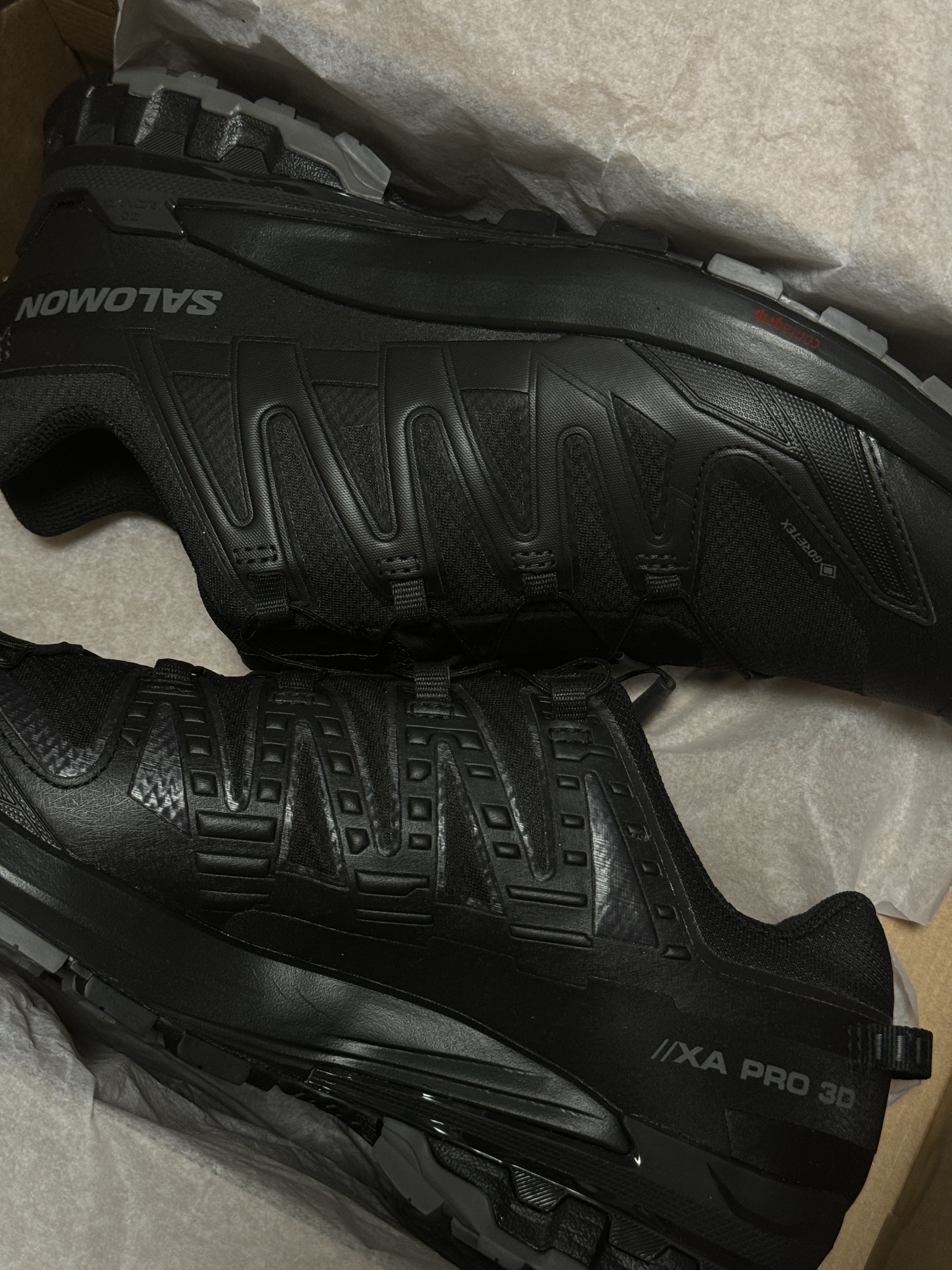 Salomon XA Pro 3D V9 Gore-Tex Wide Black Phantom 착용 스타일