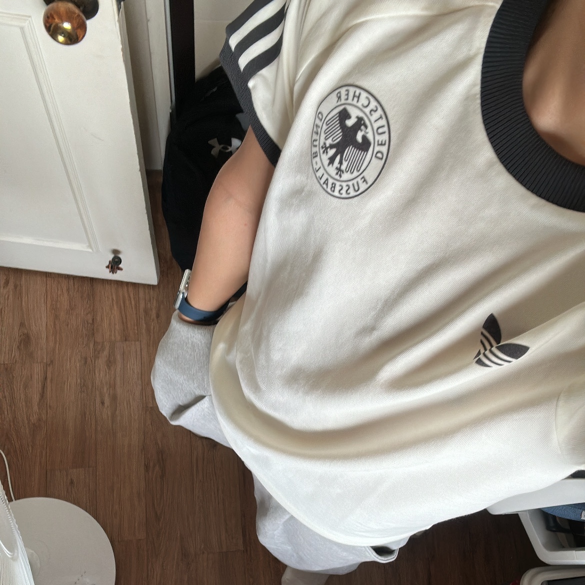 Adidas German Adicolor Classic 3-Stripes T-Shirt Off White - KR Sizing 착용 스타일 - 3