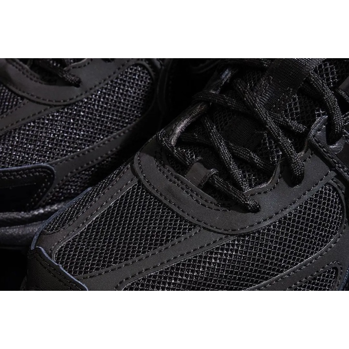 Nike x Dover Street Market Zoom Vomero 5 SP Black 착용 스타일 - 3