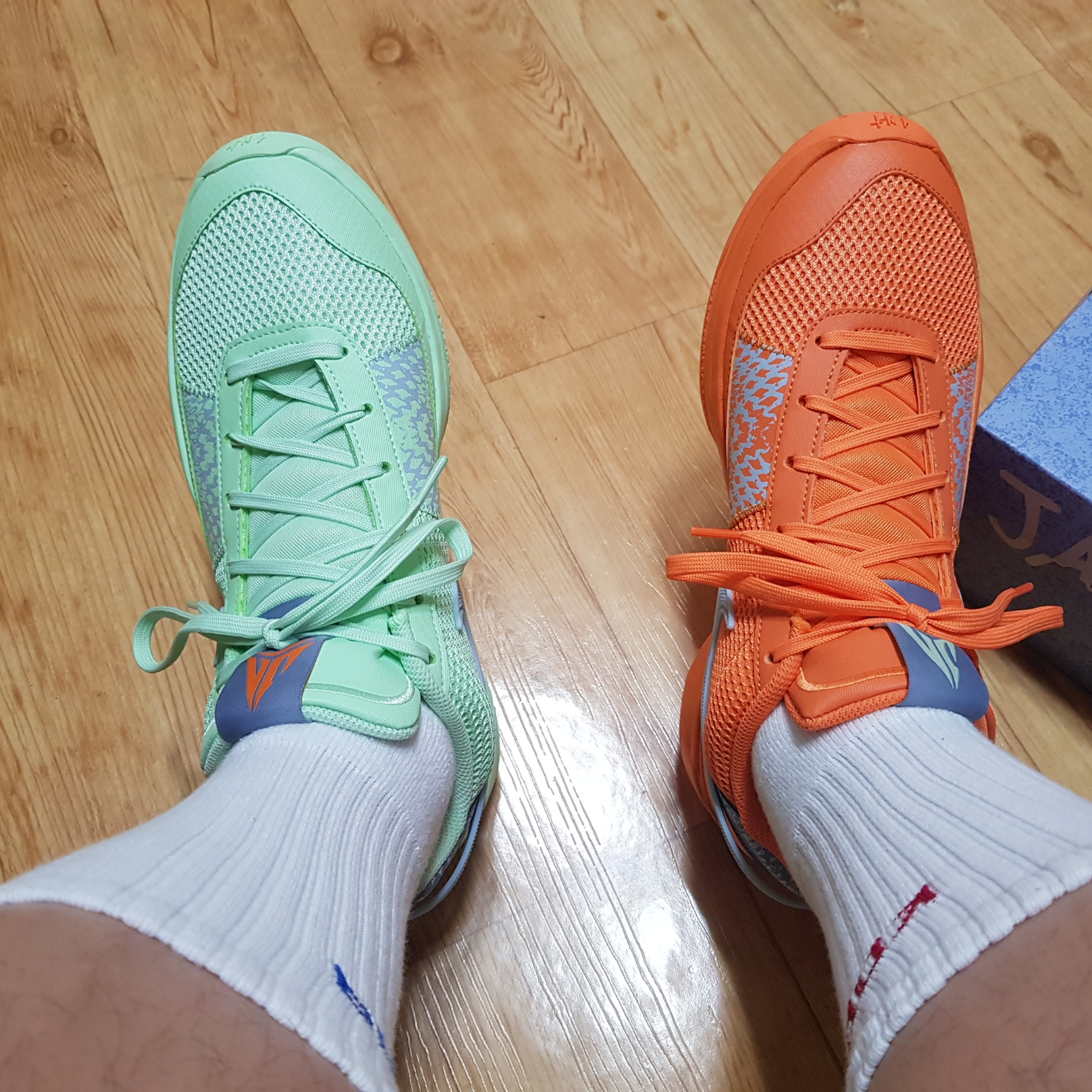 Nike Ja 1 EP Bright Mandarin Vapor Green 착용 스타일 - 1